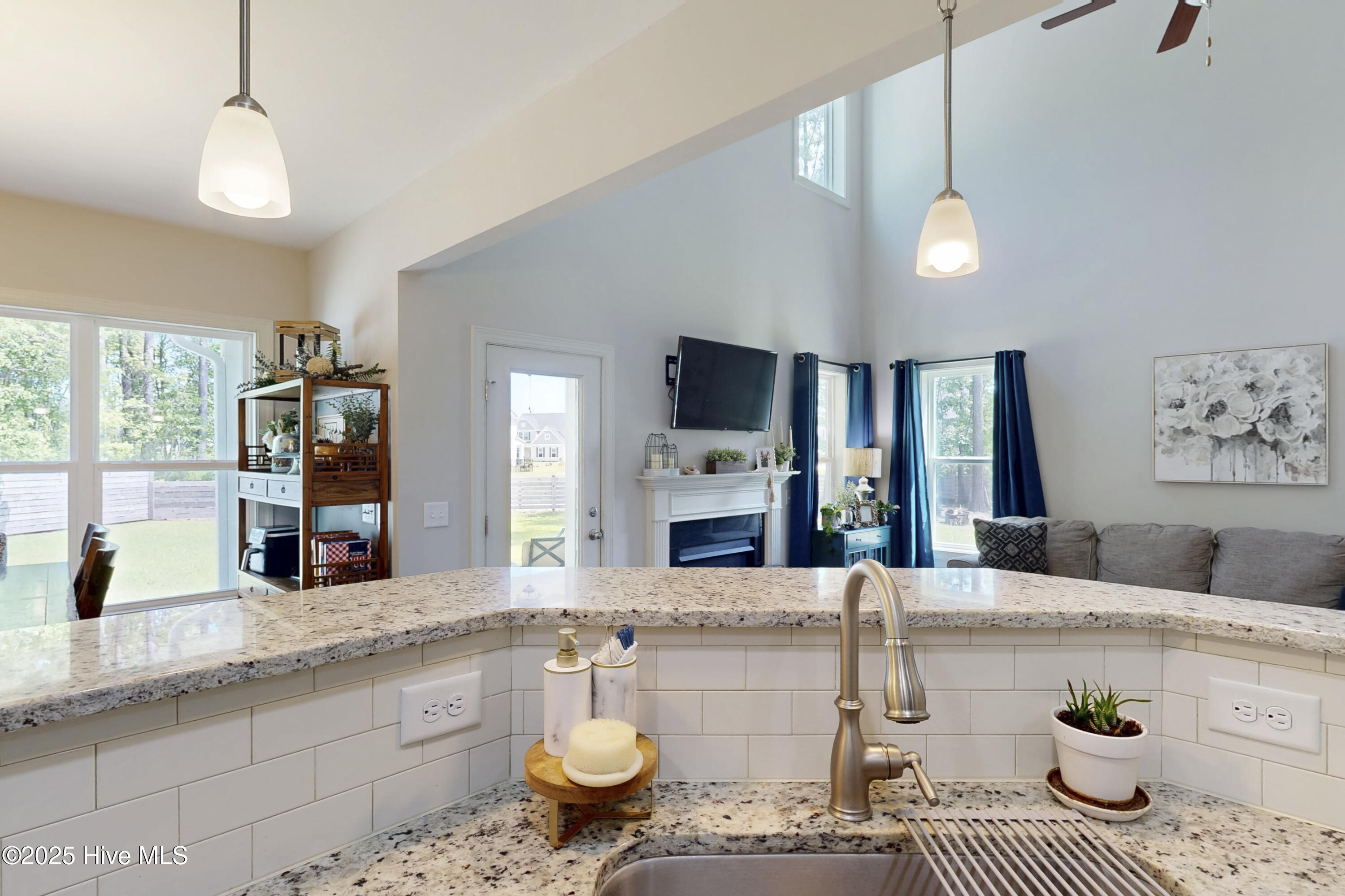 110 E Goldeneye Court