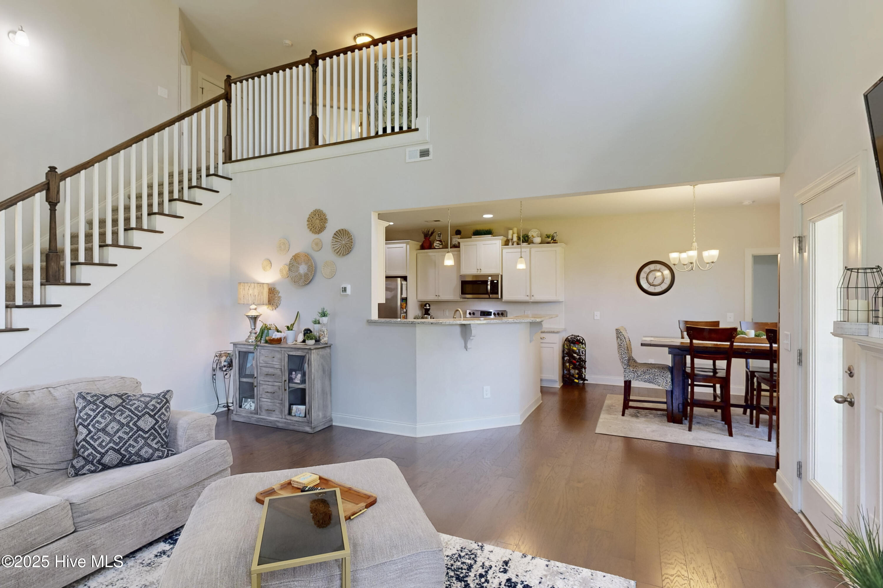 110 E Goldeneye Court