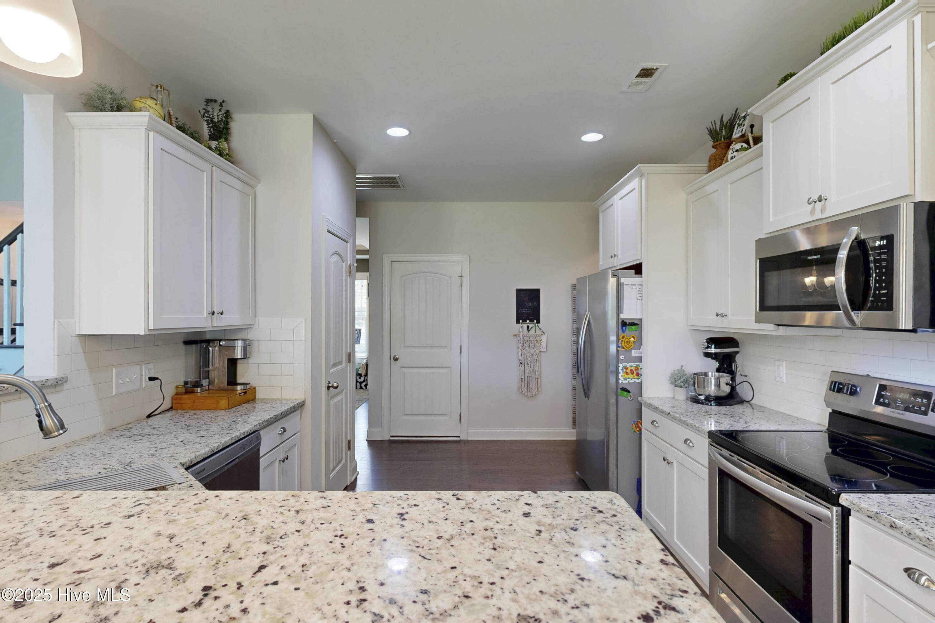 110 E Goldeneye Court