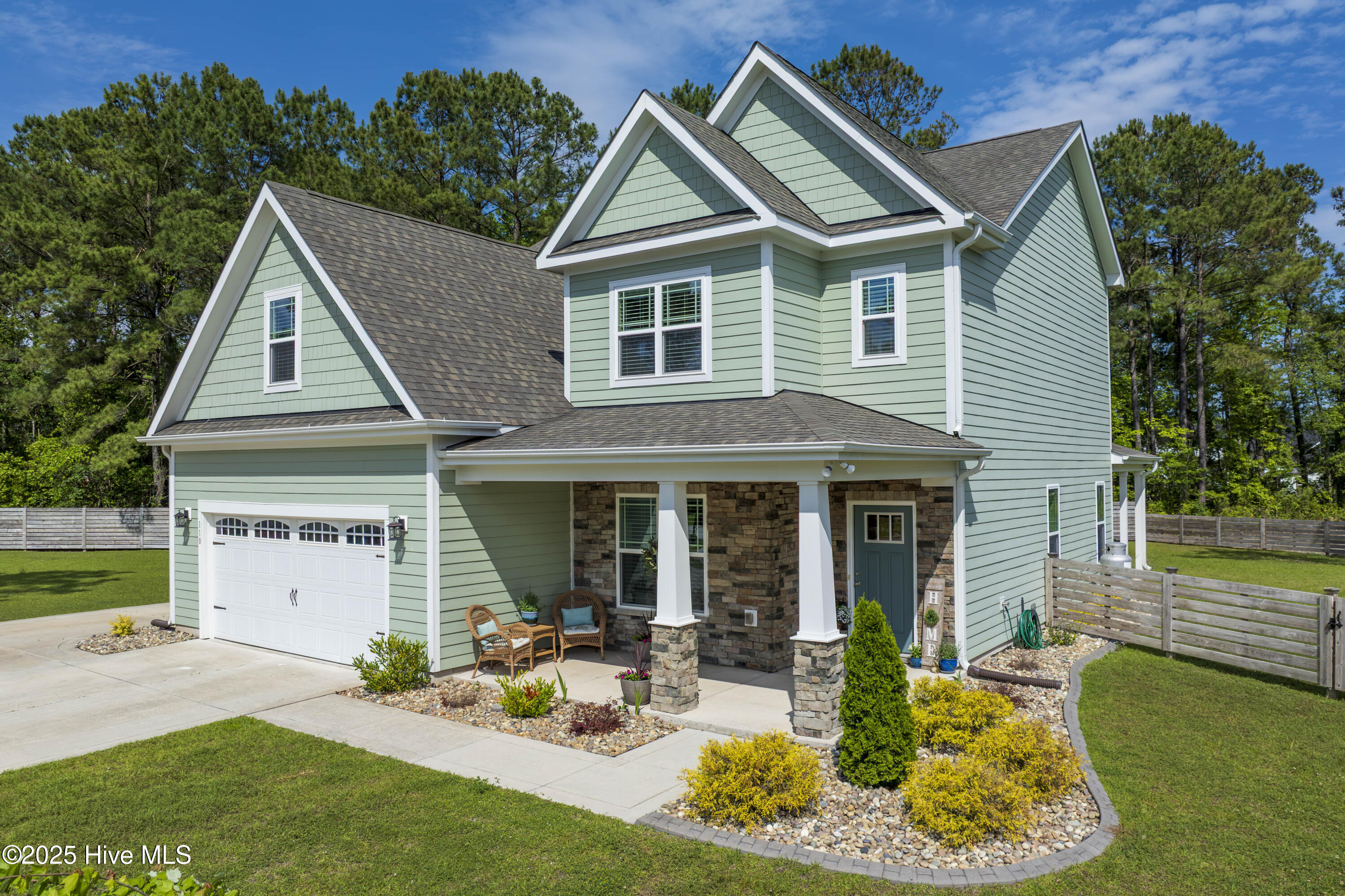 110 E Goldeneye Court