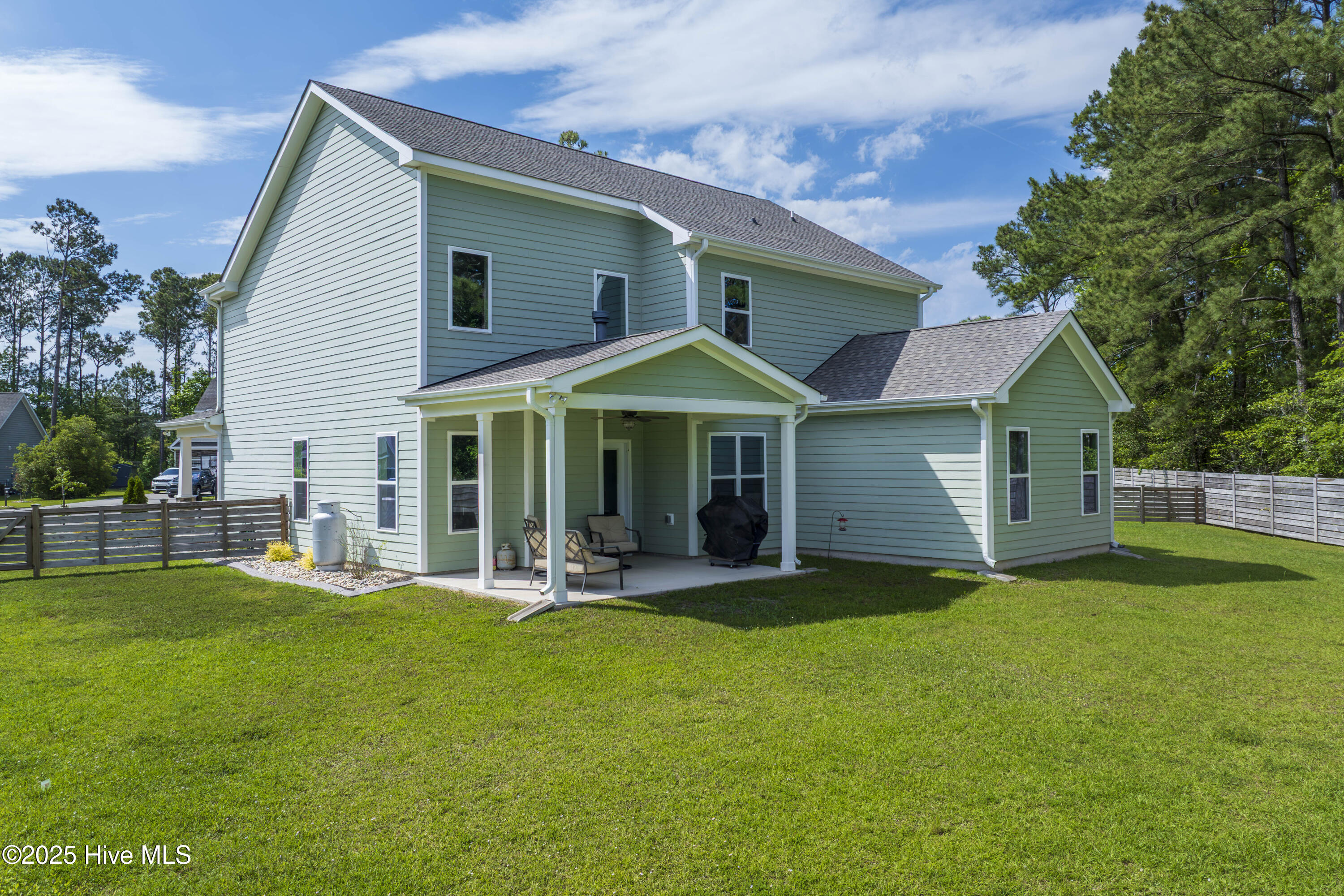 110 E Goldeneye Court