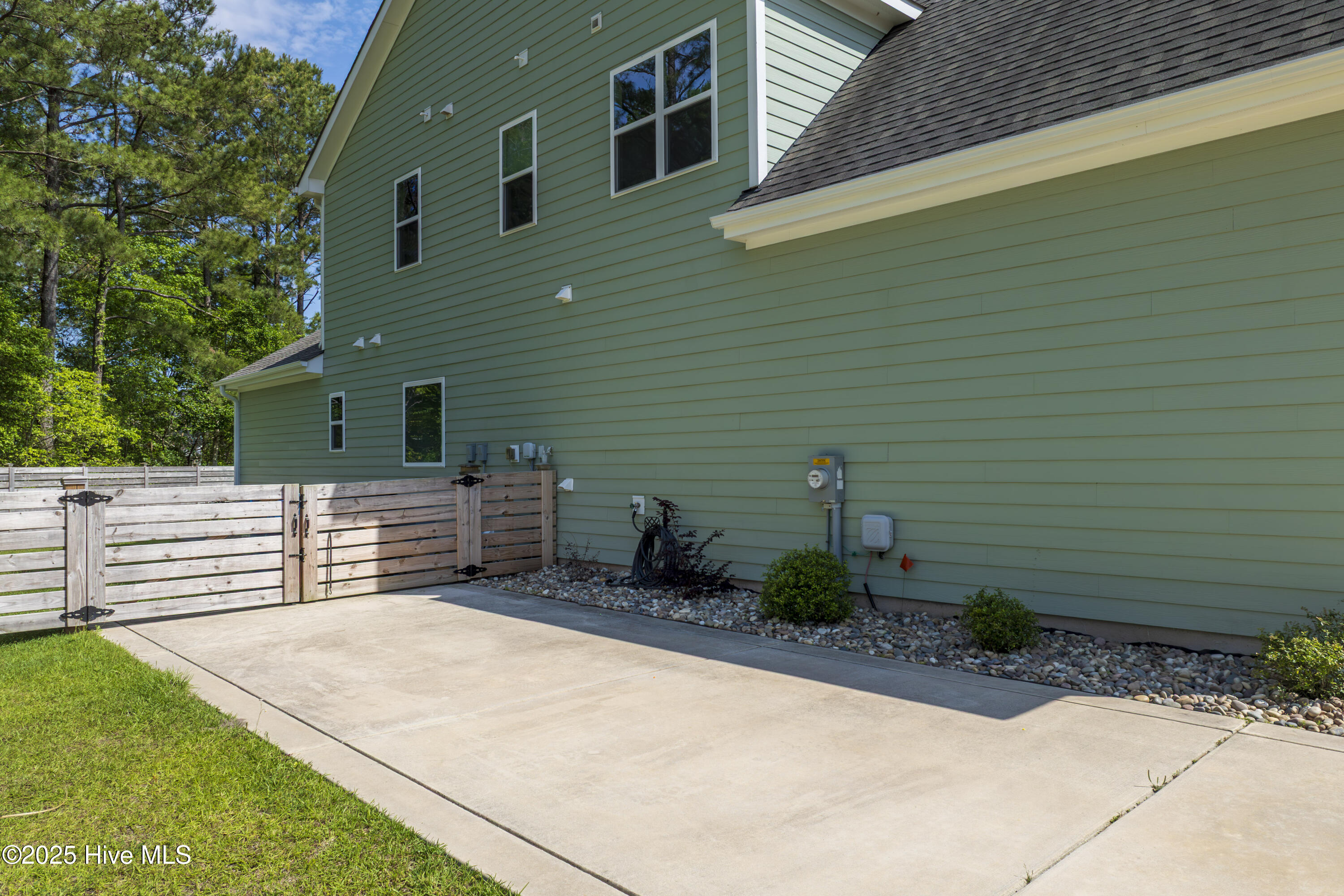 110 E Goldeneye Court