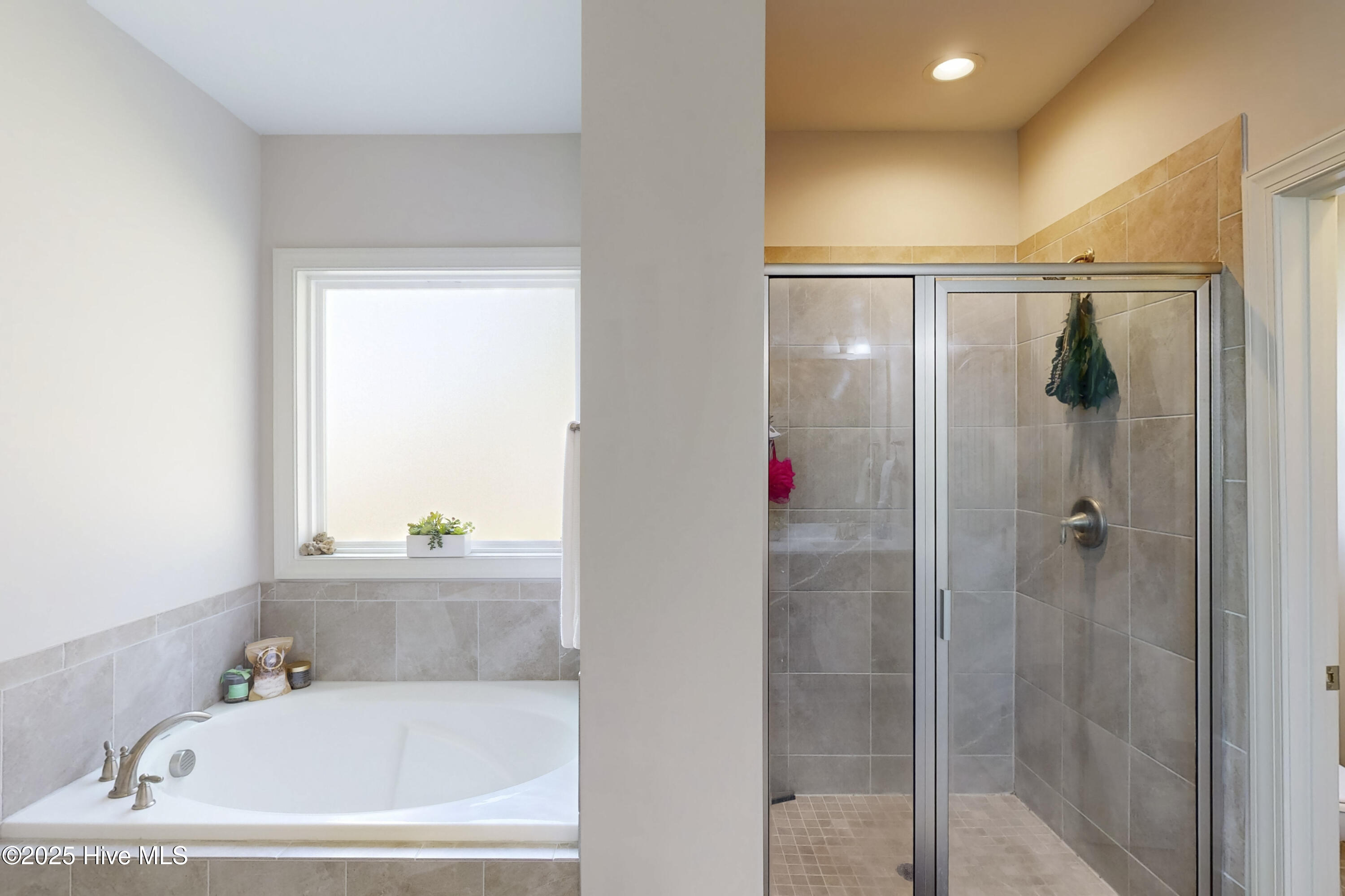 110 E Goldeneye Court