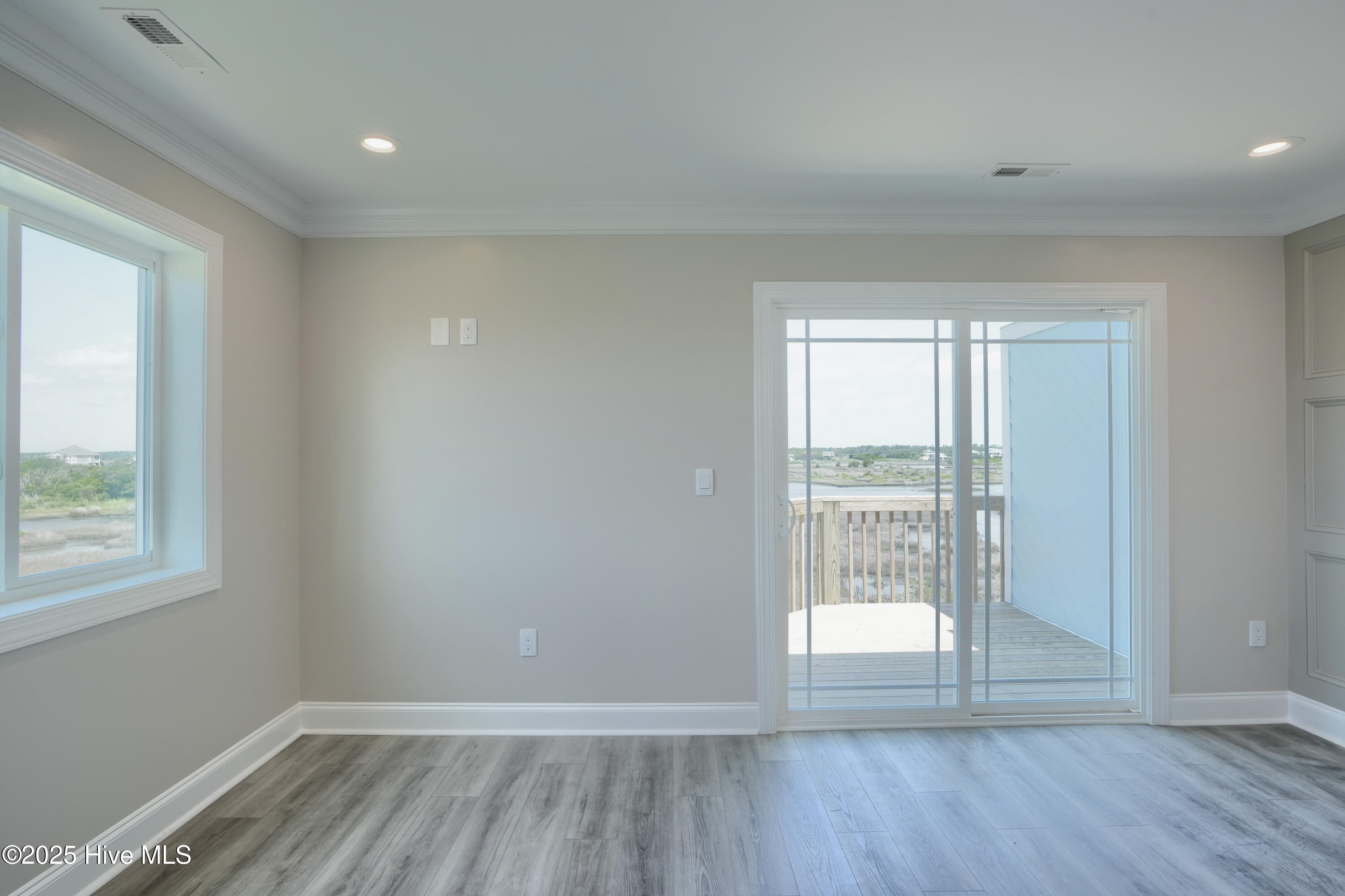 887 New River Inlet Road, 1