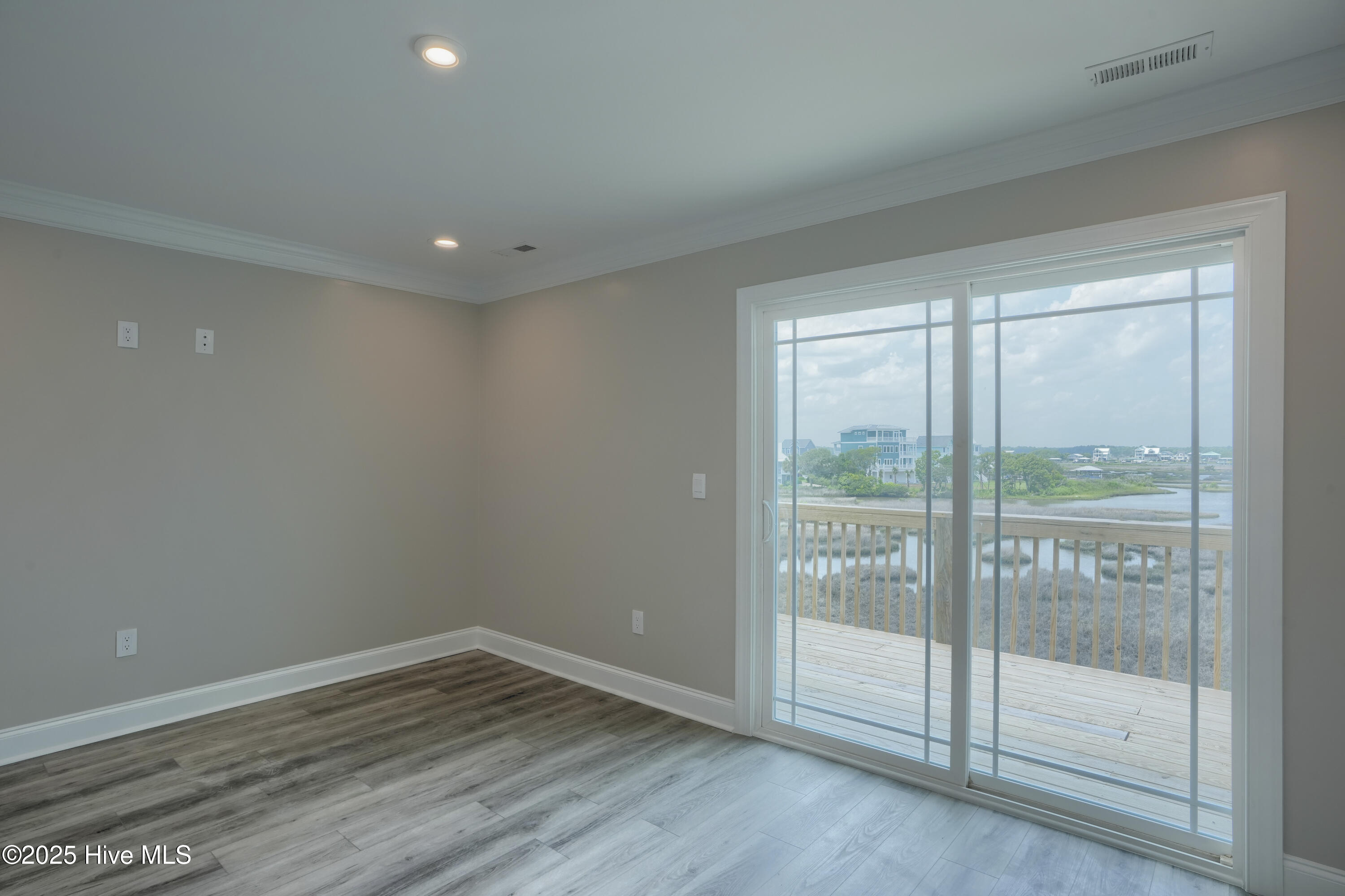 887 New River Inlet Road, 2