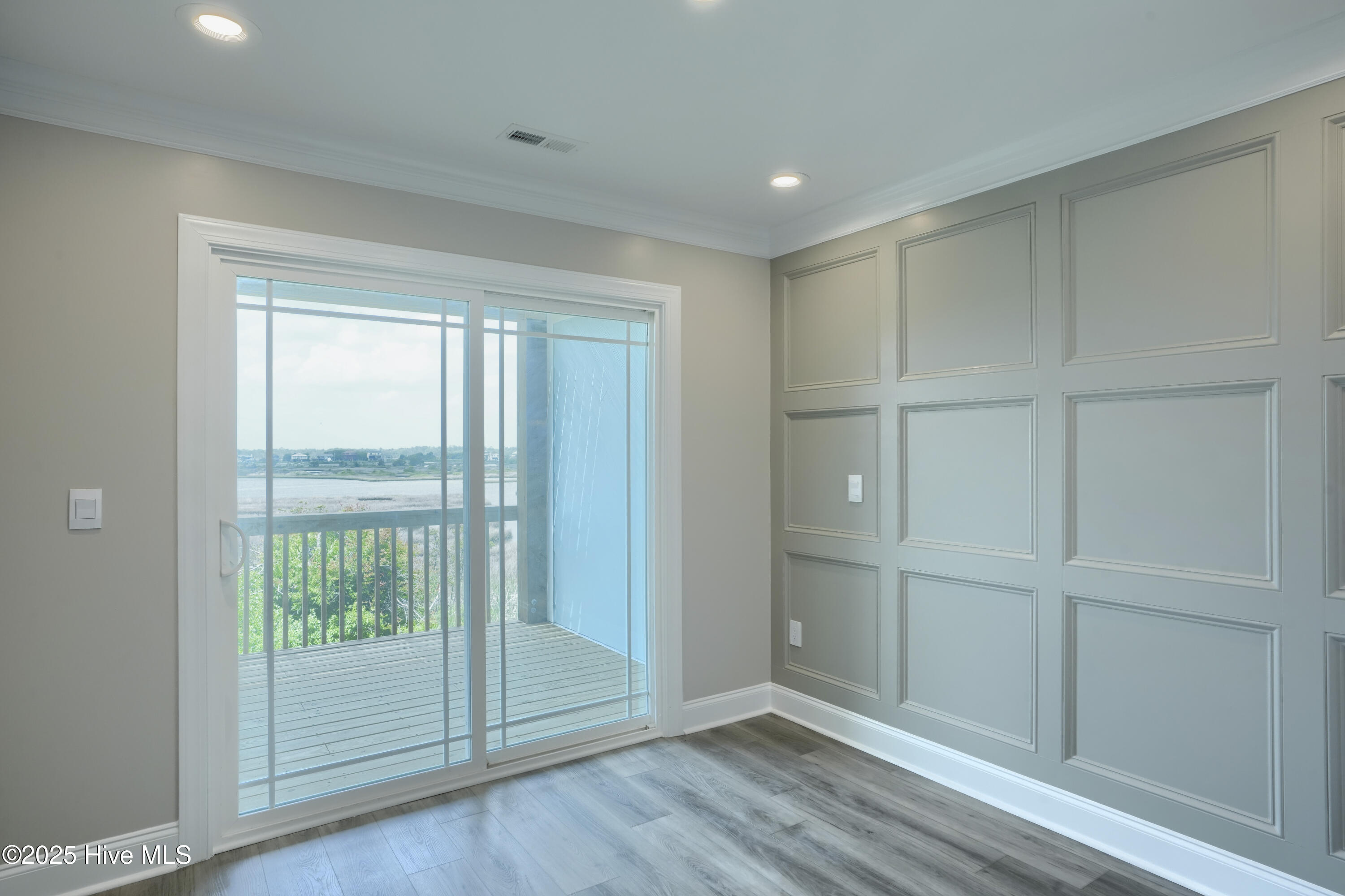 887 New River Inlet Road, 2