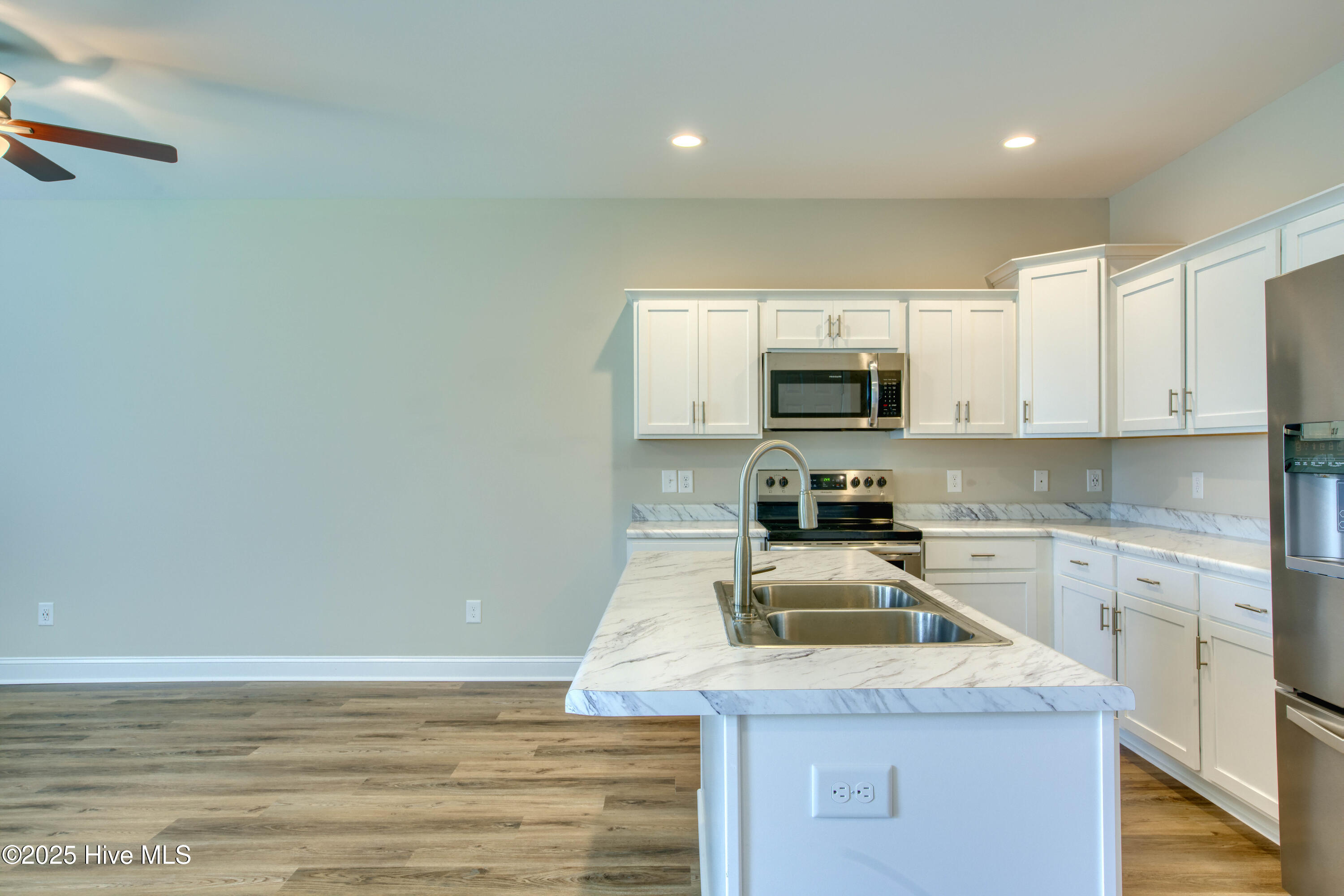 329 S Stingray Lane