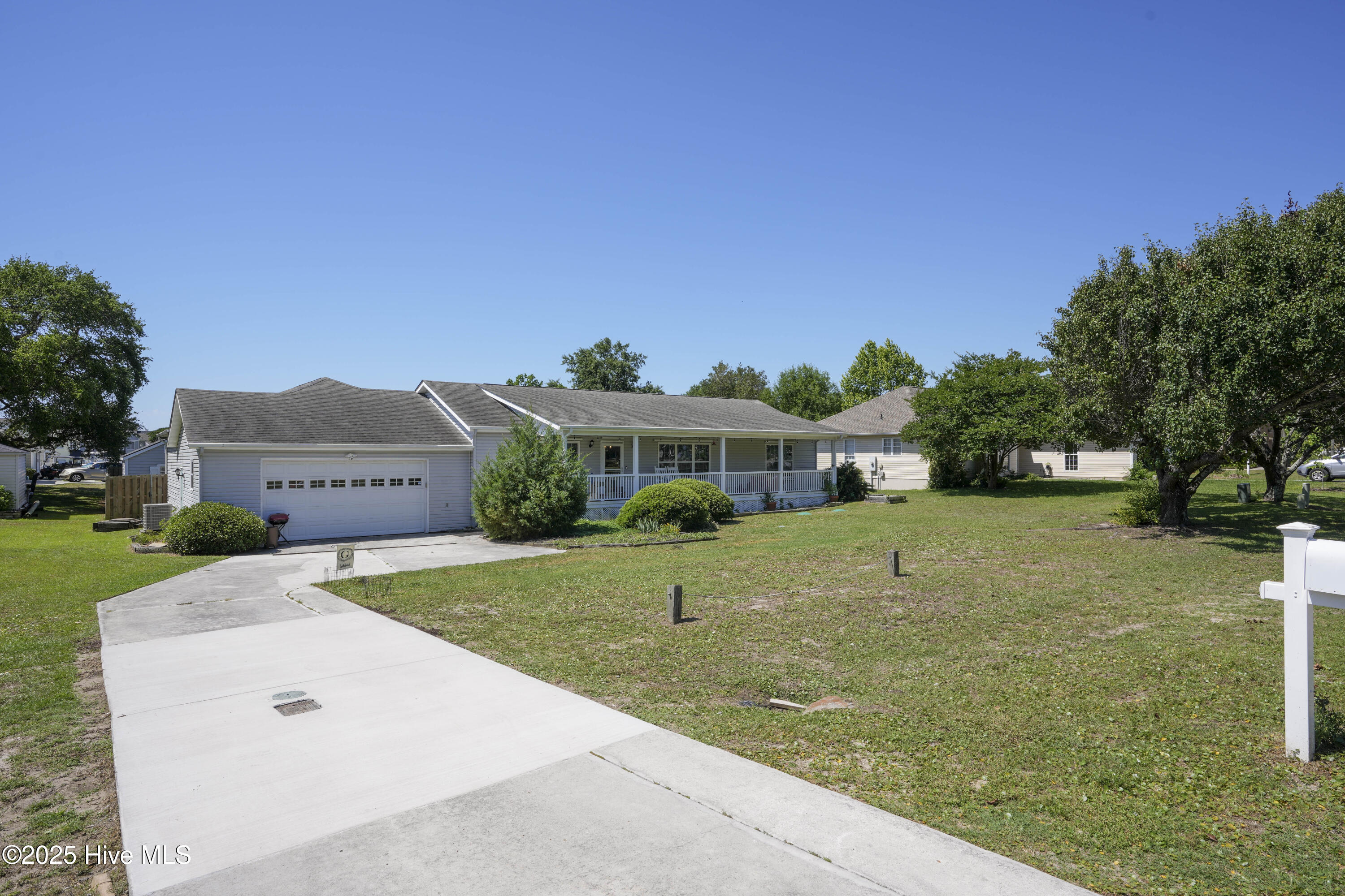 18 Bay Drive
