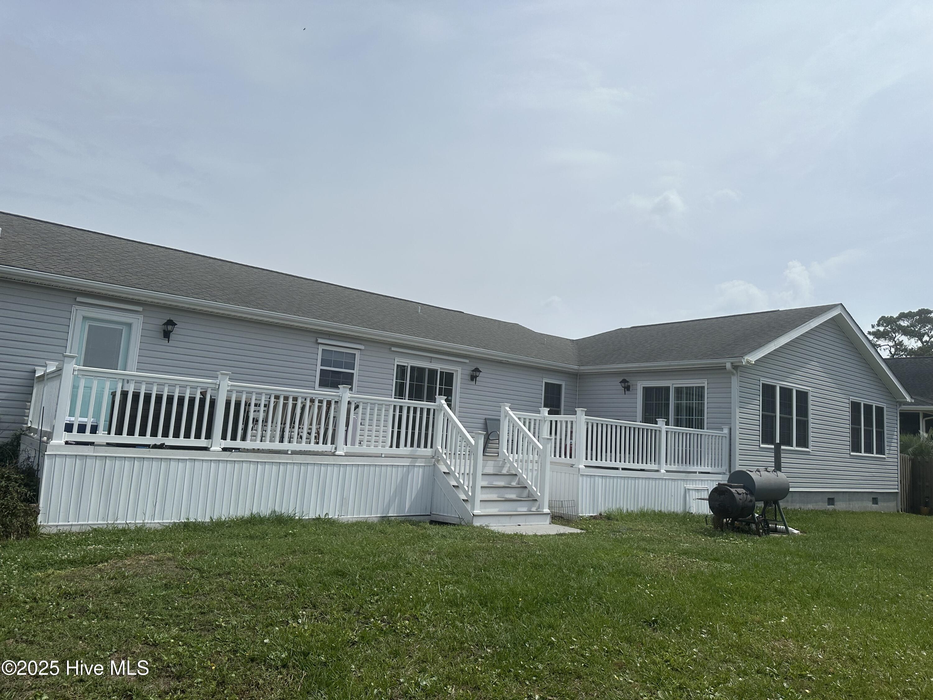 18 Bay Drive