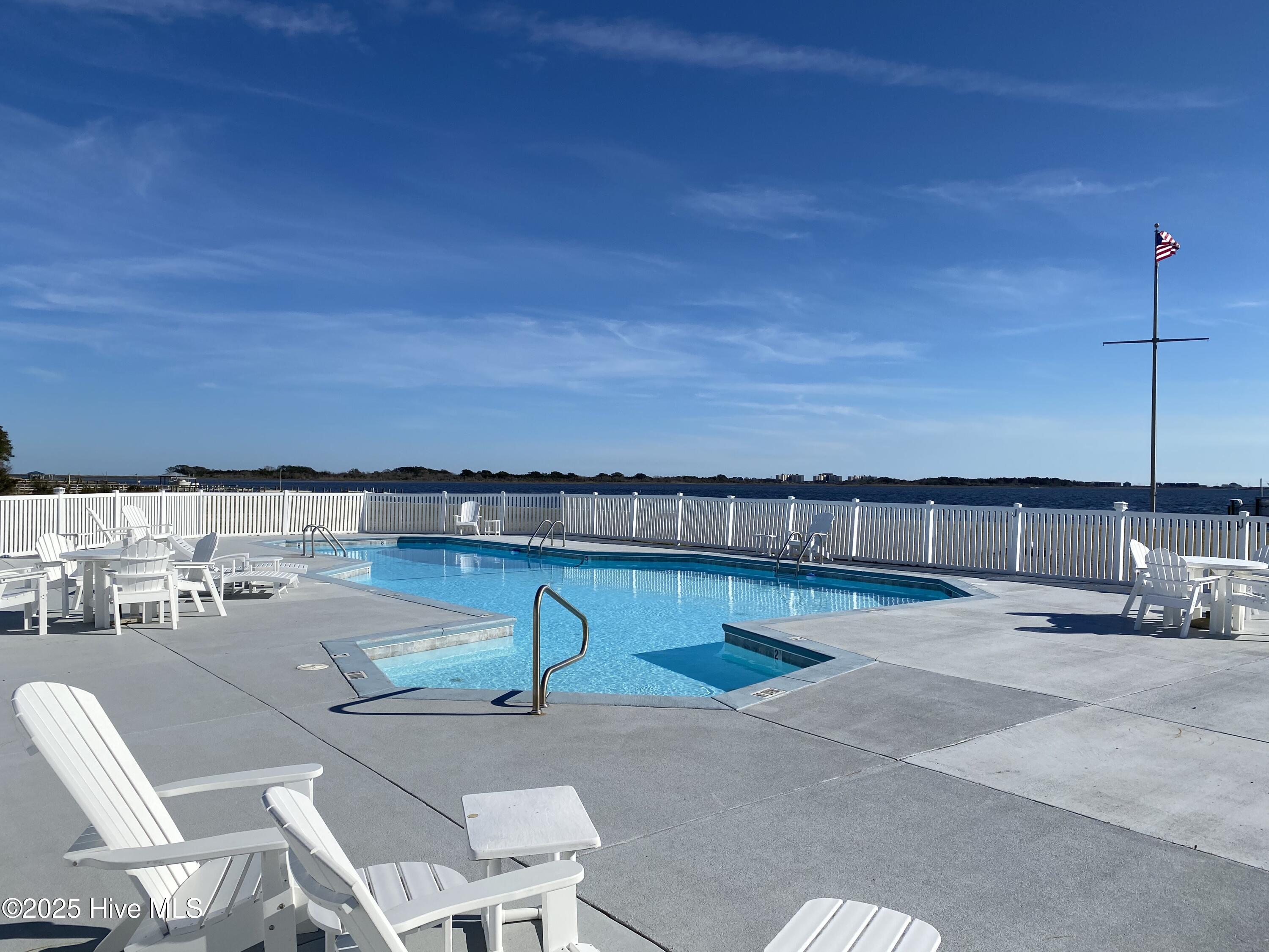 18 Bay Drive