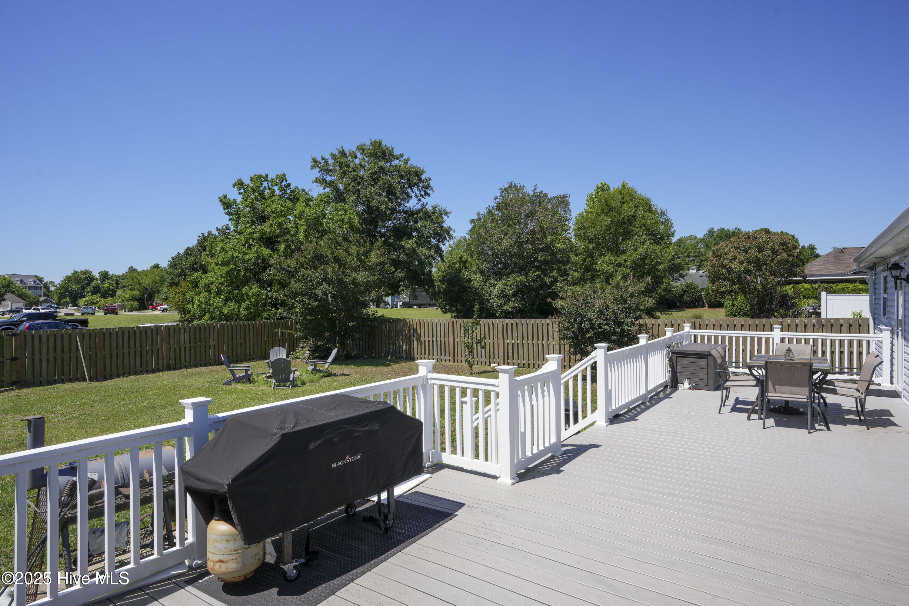 18 Bay Drive
