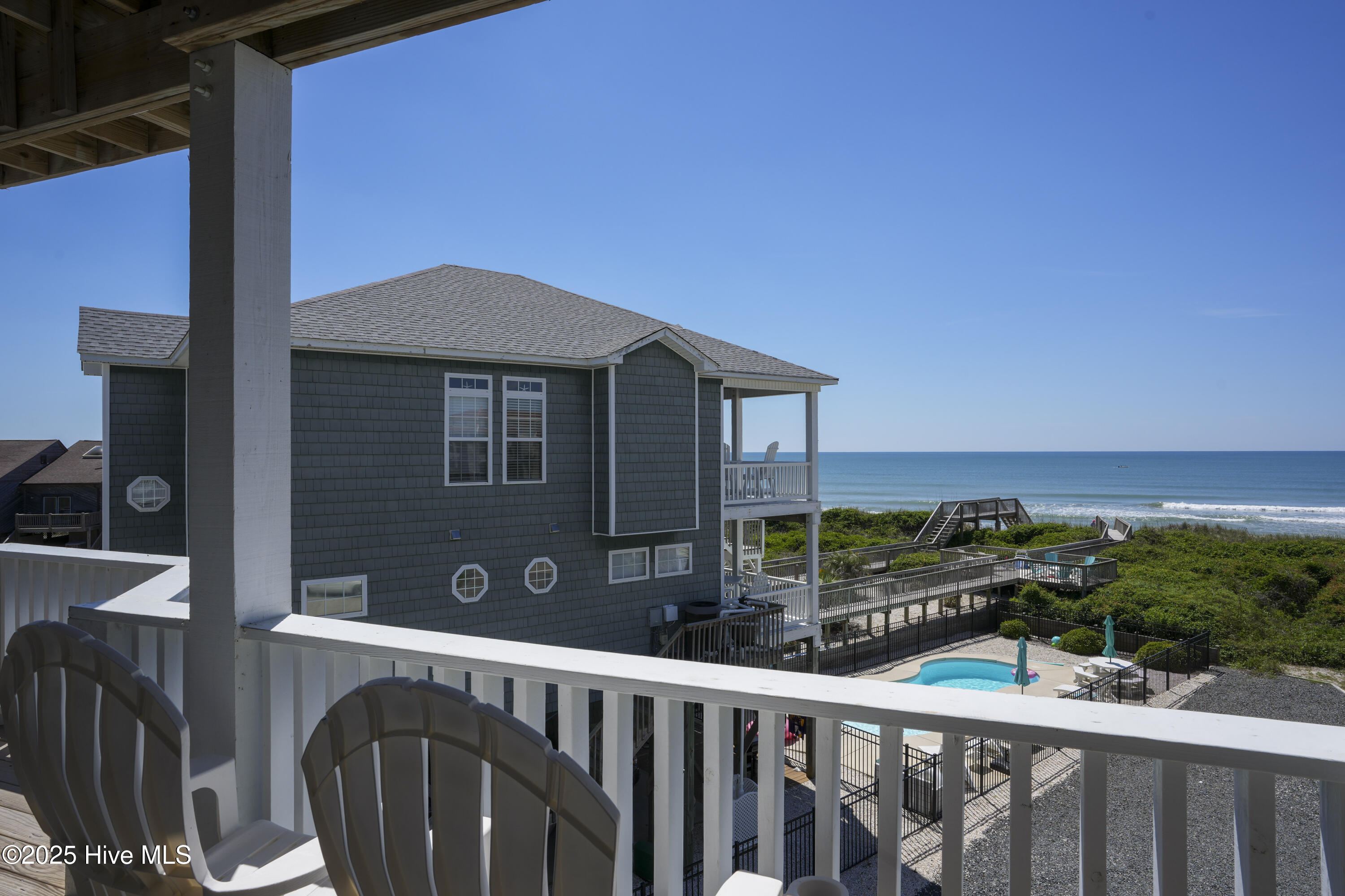 876-878 Villas Drive