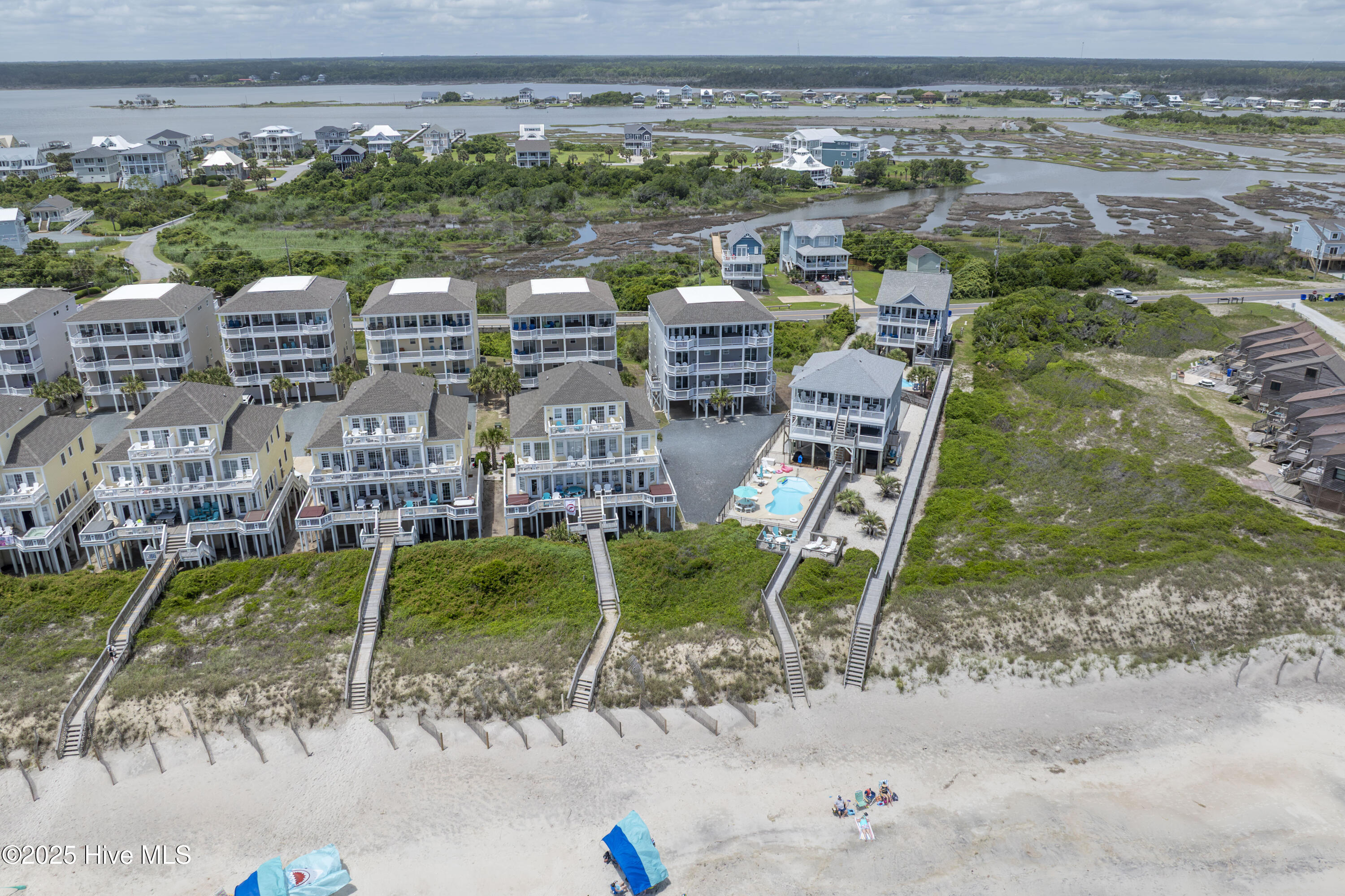 876-878 Villas Drive