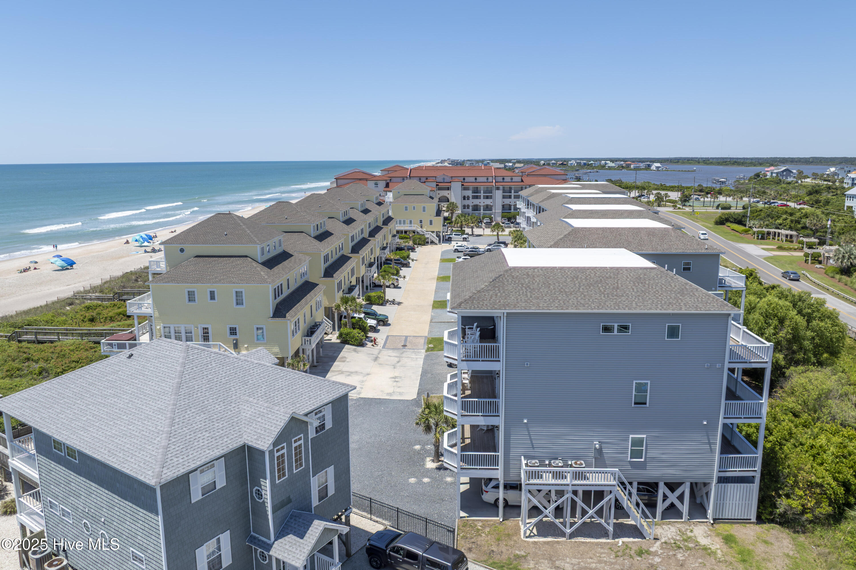 876-878 Villas Drive