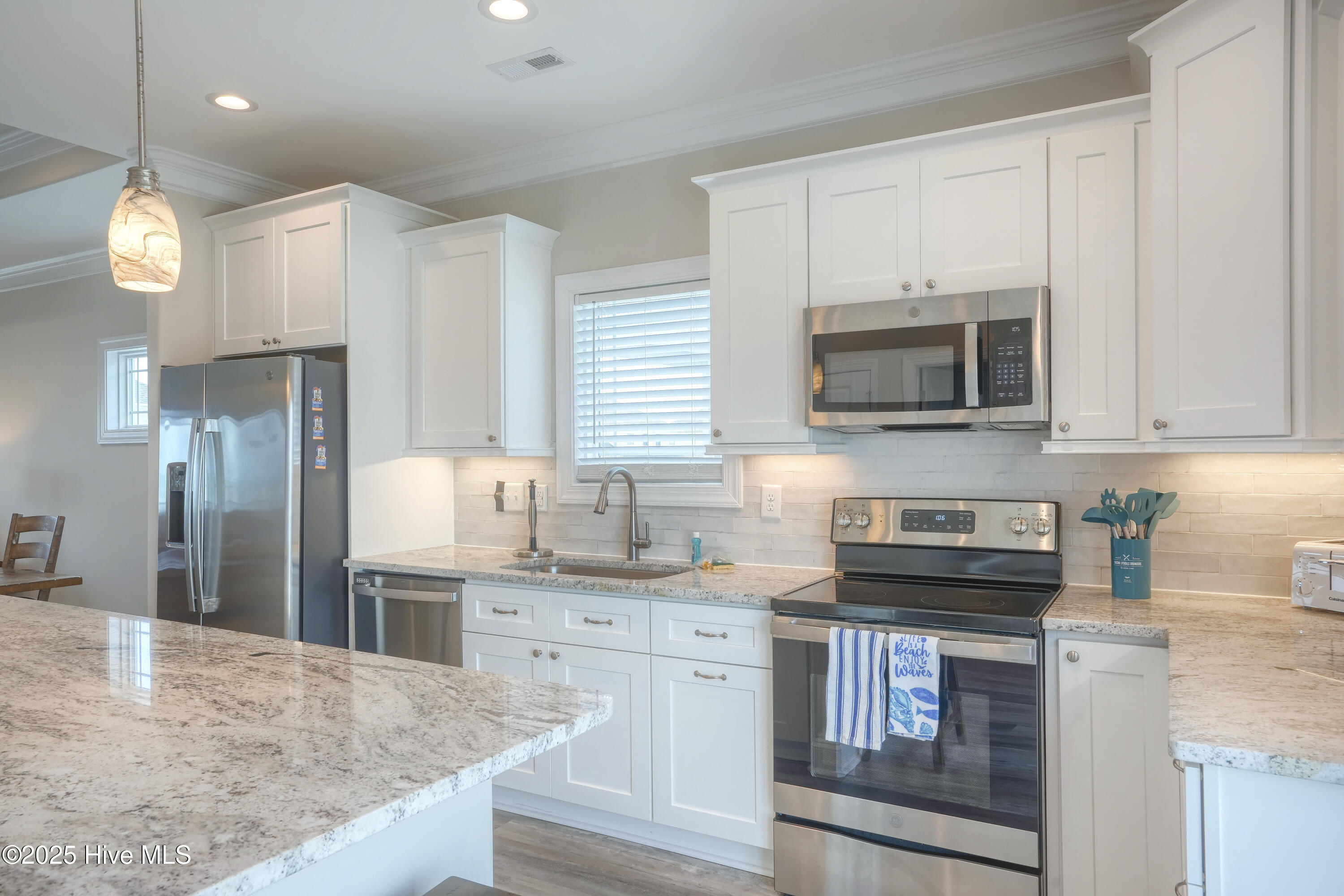 876-878 Villas Drive