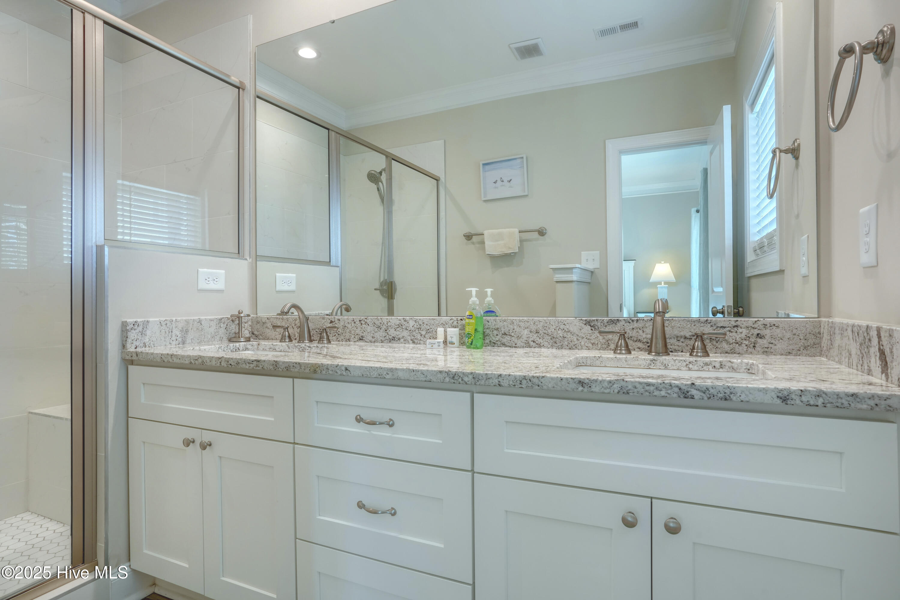 876-878 Villas Drive