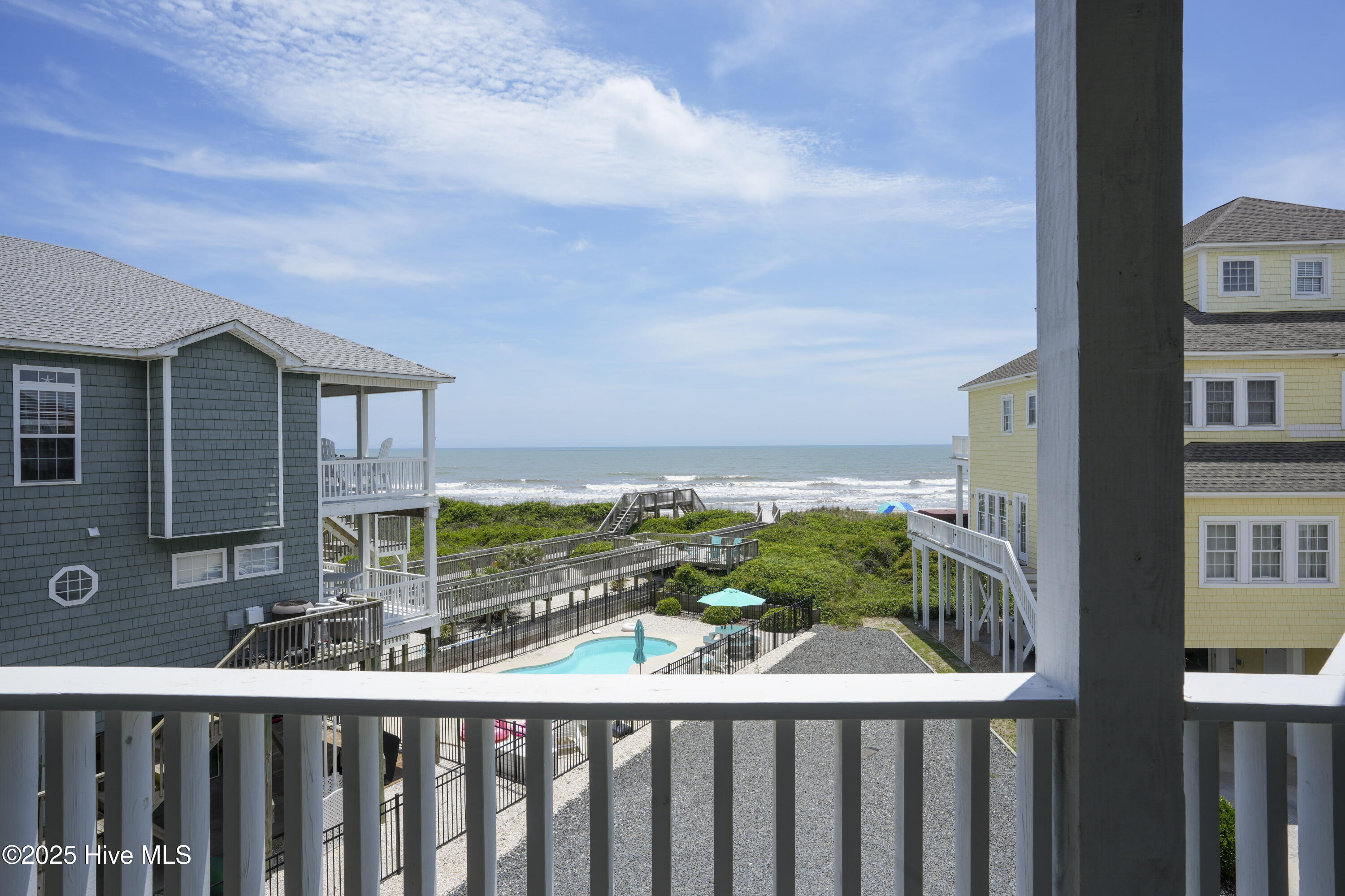 876-878 Villas Drive