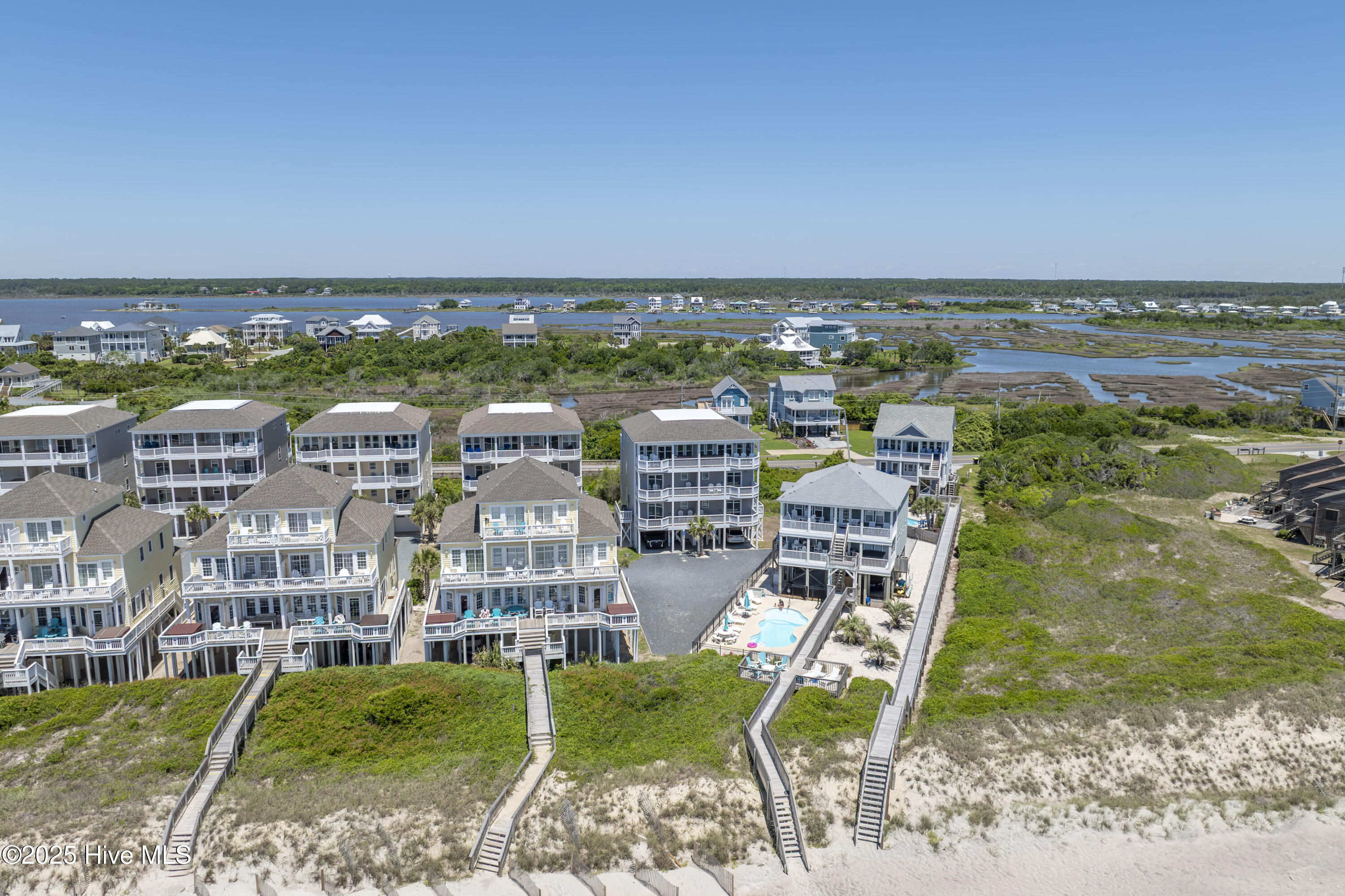 876-878 Villas Drive