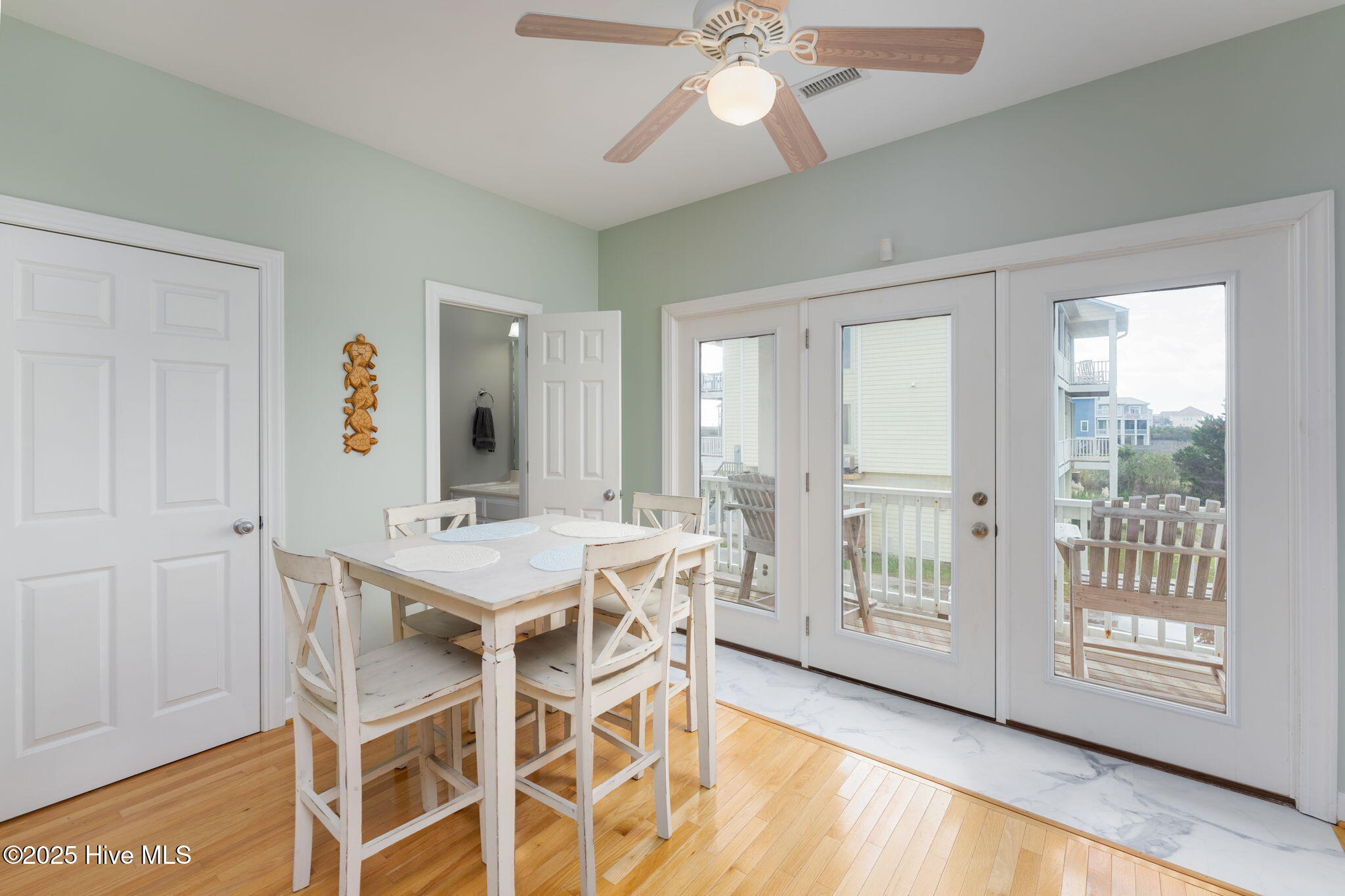 104 Sea Oaks Court