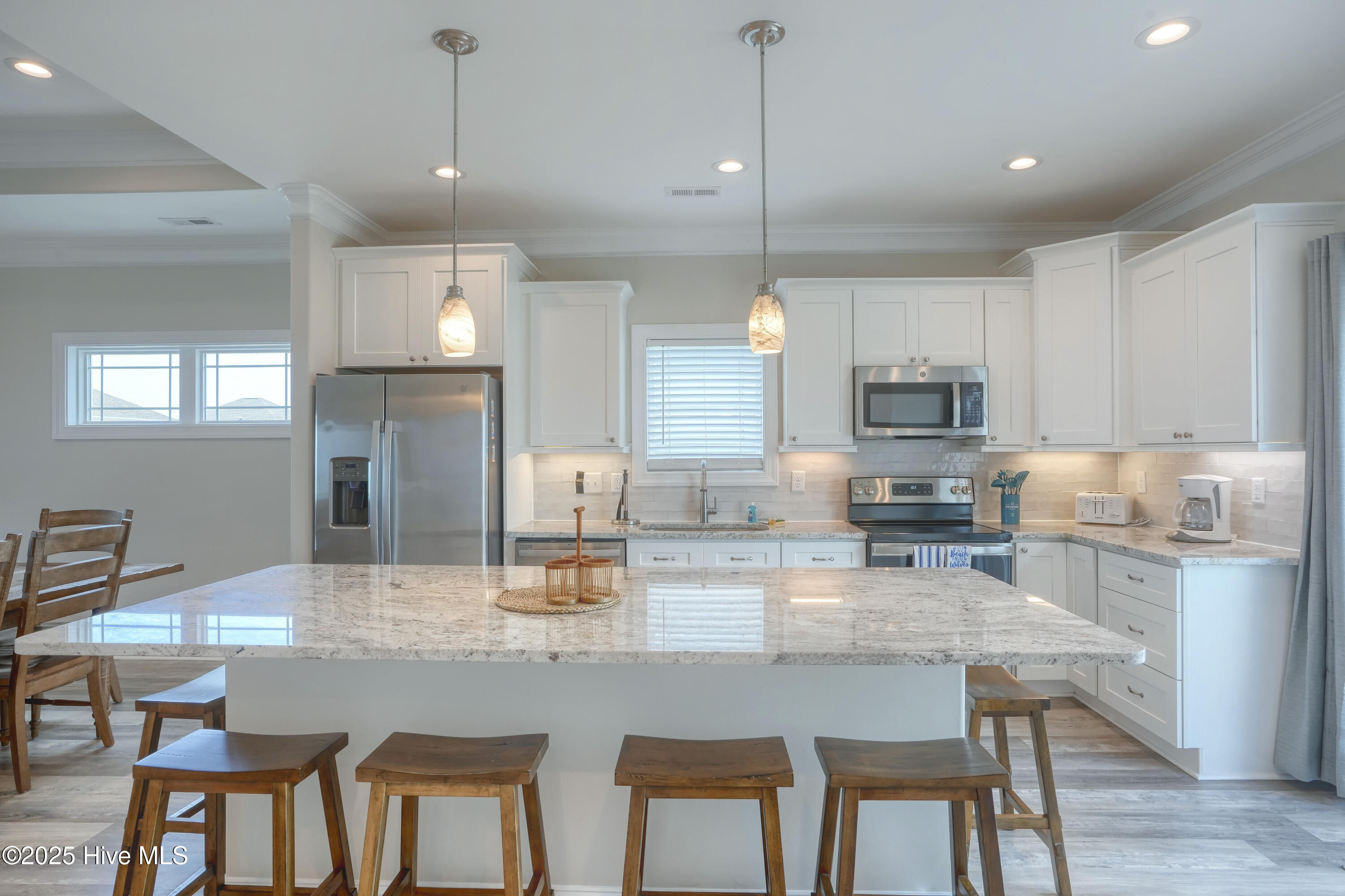 876 Villas Drive