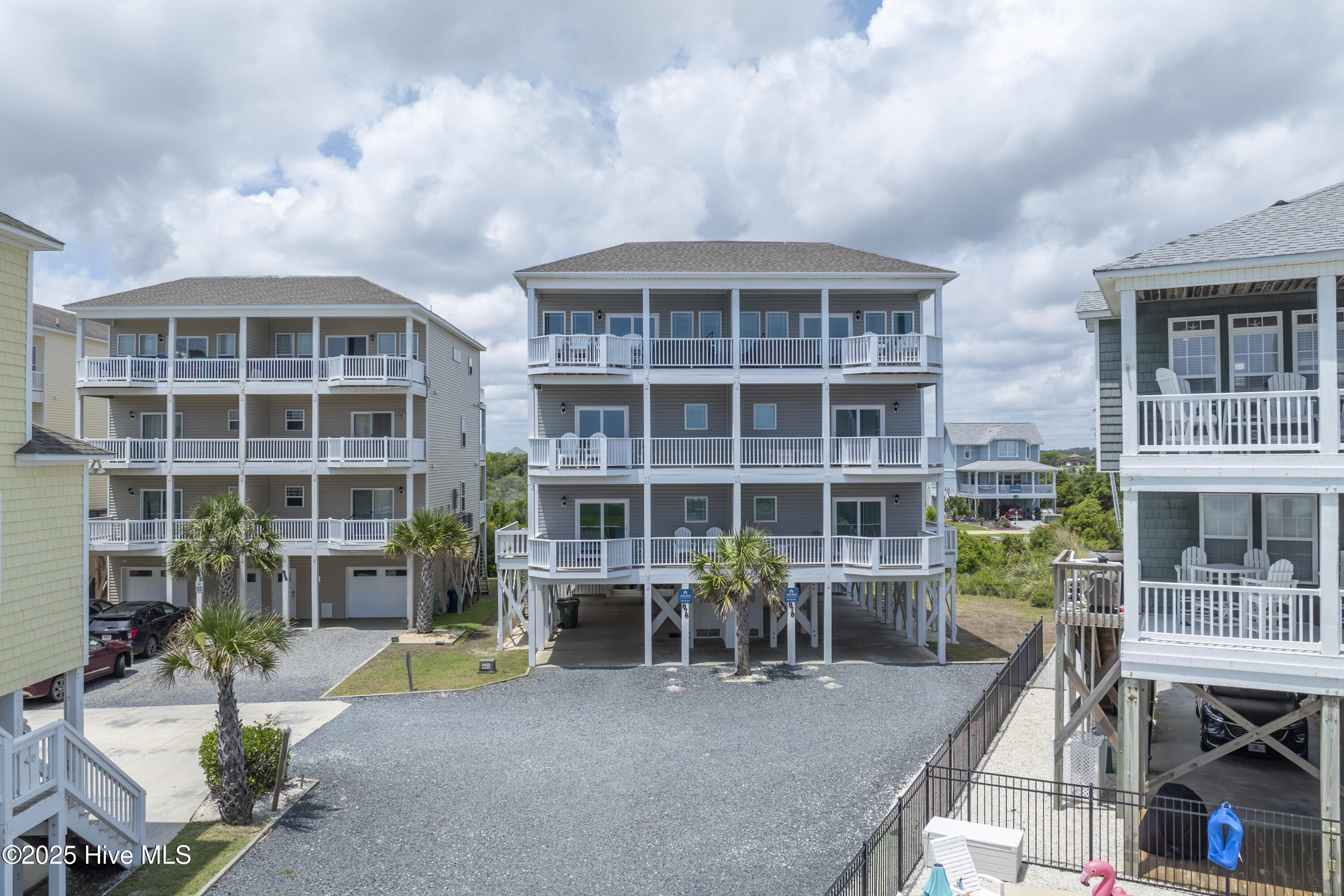 876 Villas Drive