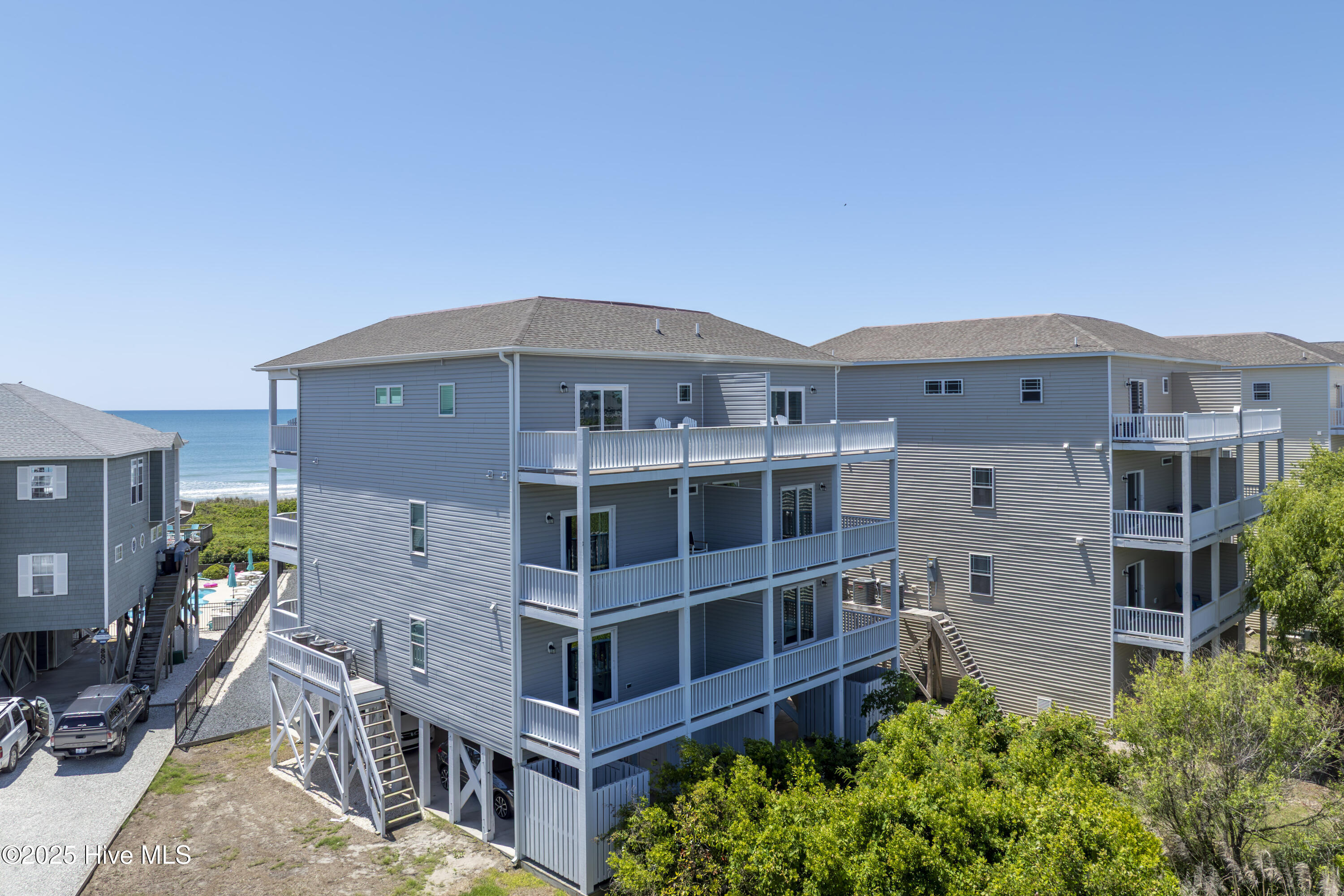 878 Villas Drive