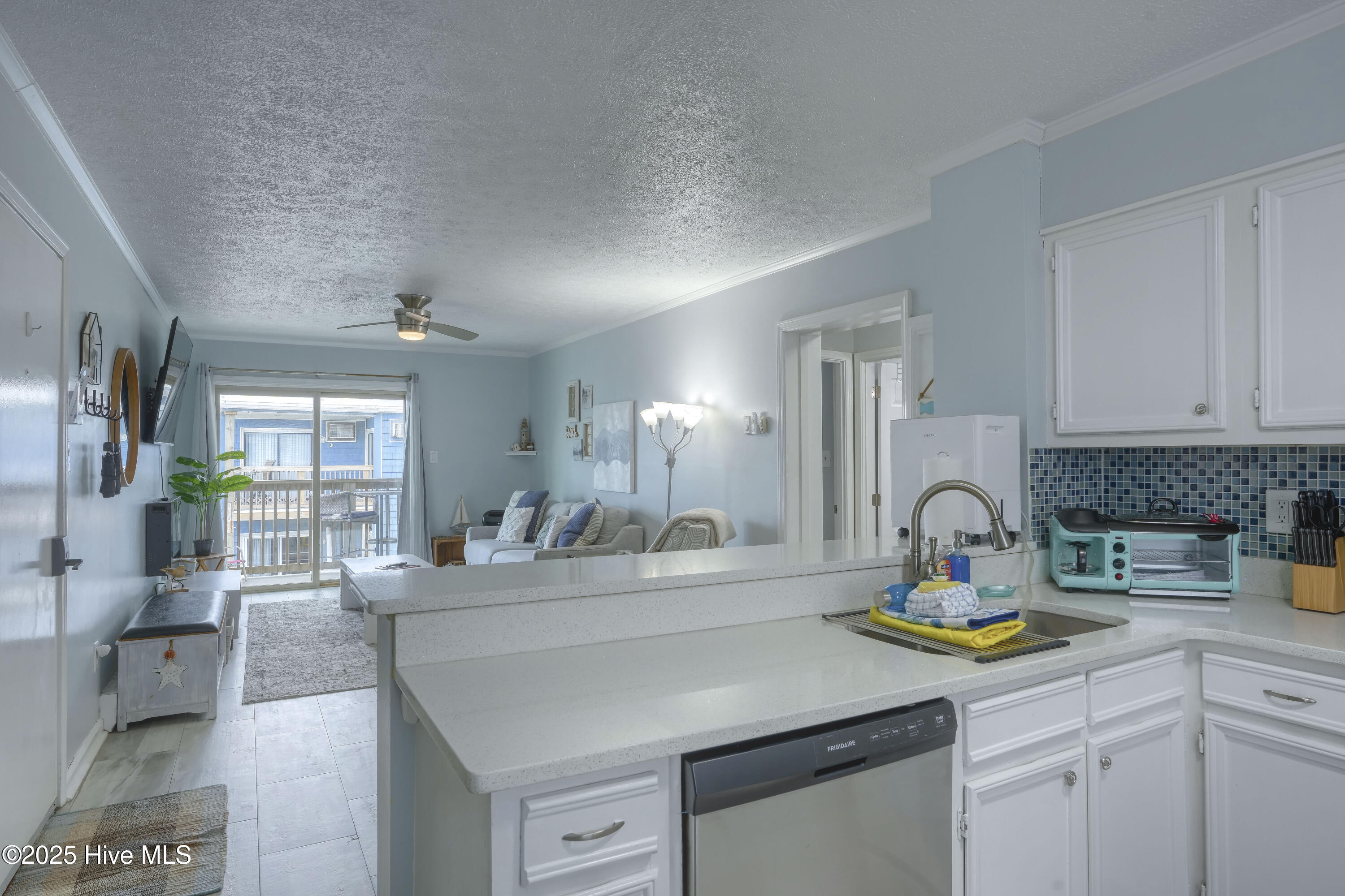 2210 New River Inlet Road, 360