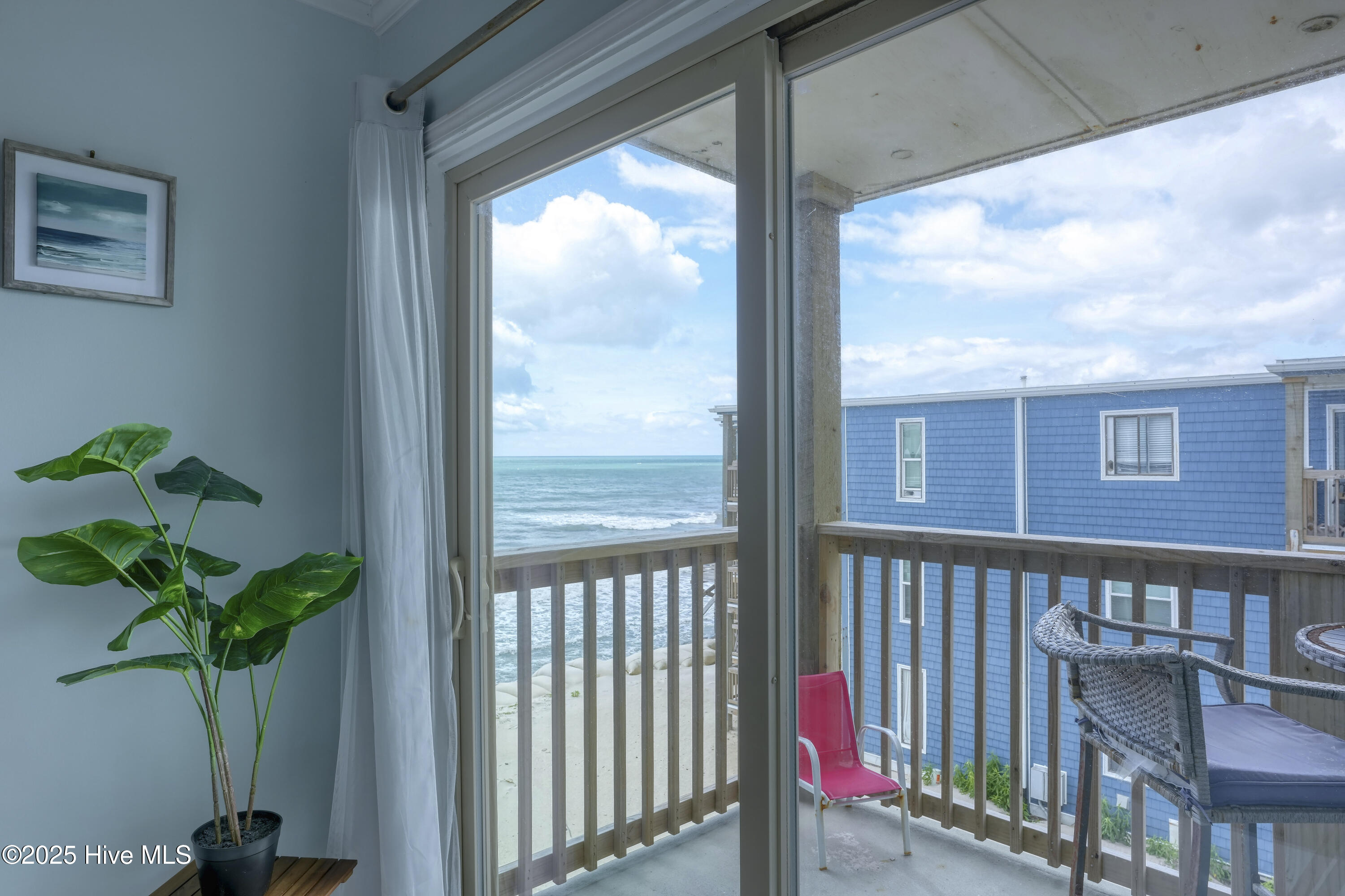 2210 New River Inlet Road, 360