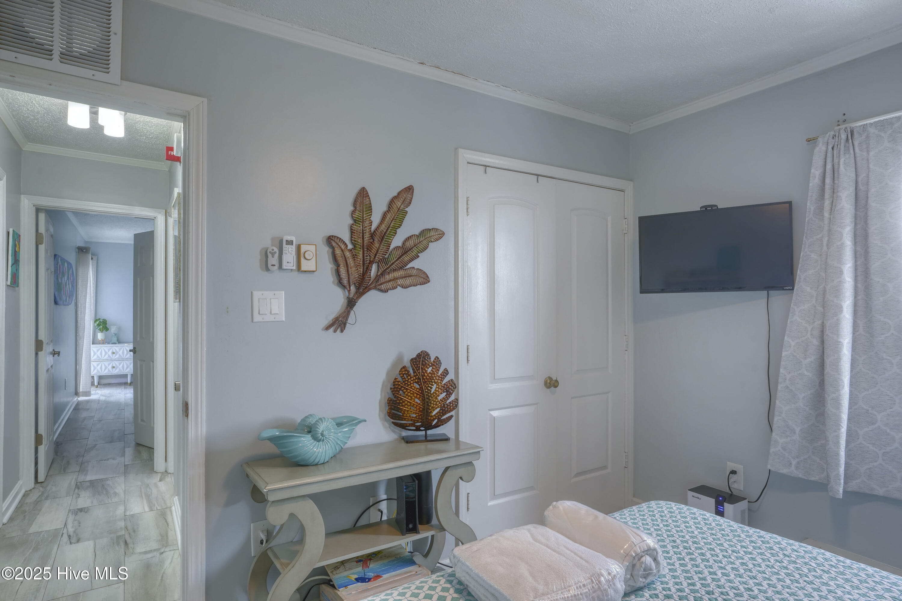 2210 New River Inlet Road, 360