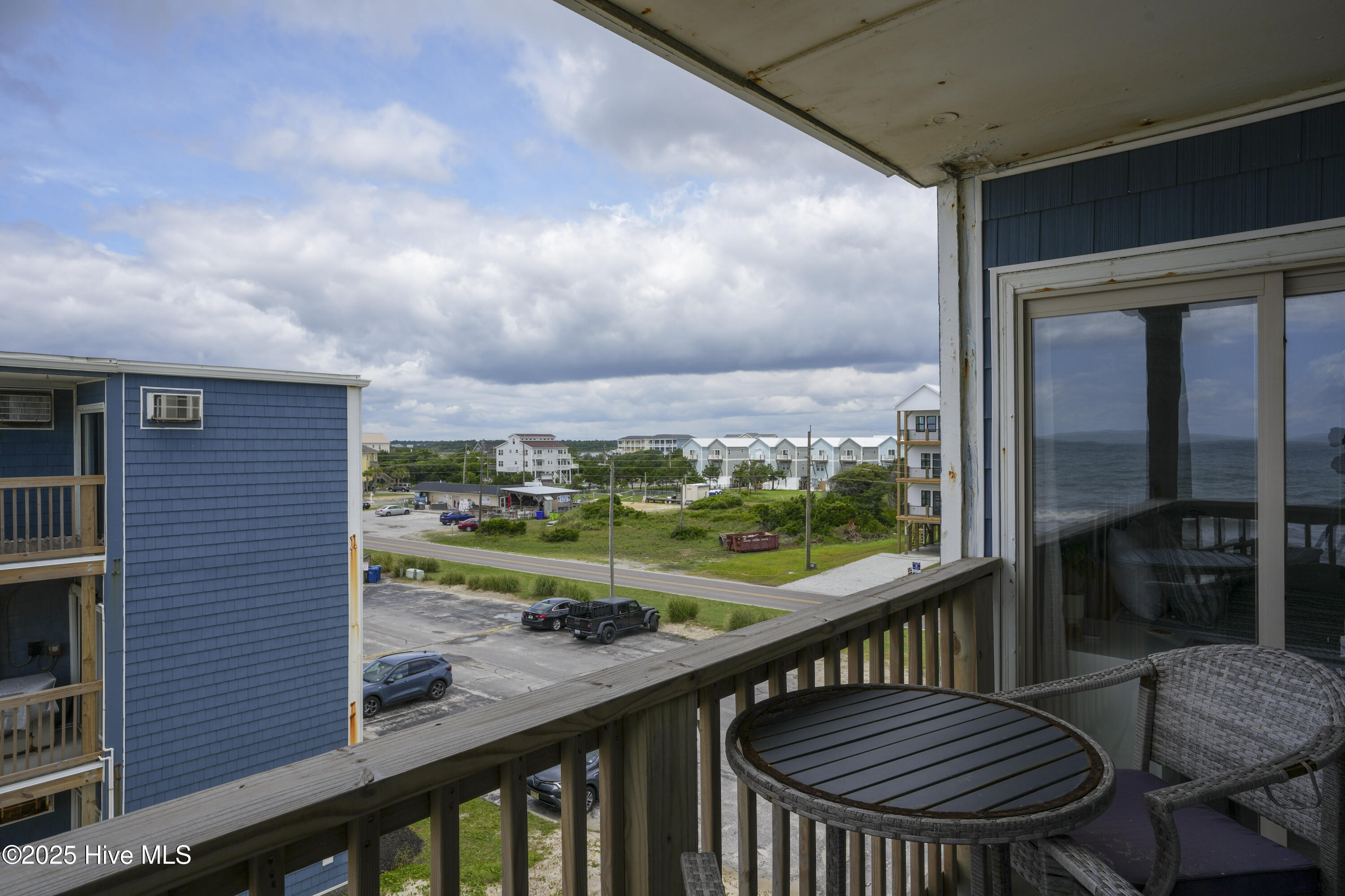 2210 New River Inlet Road, 360