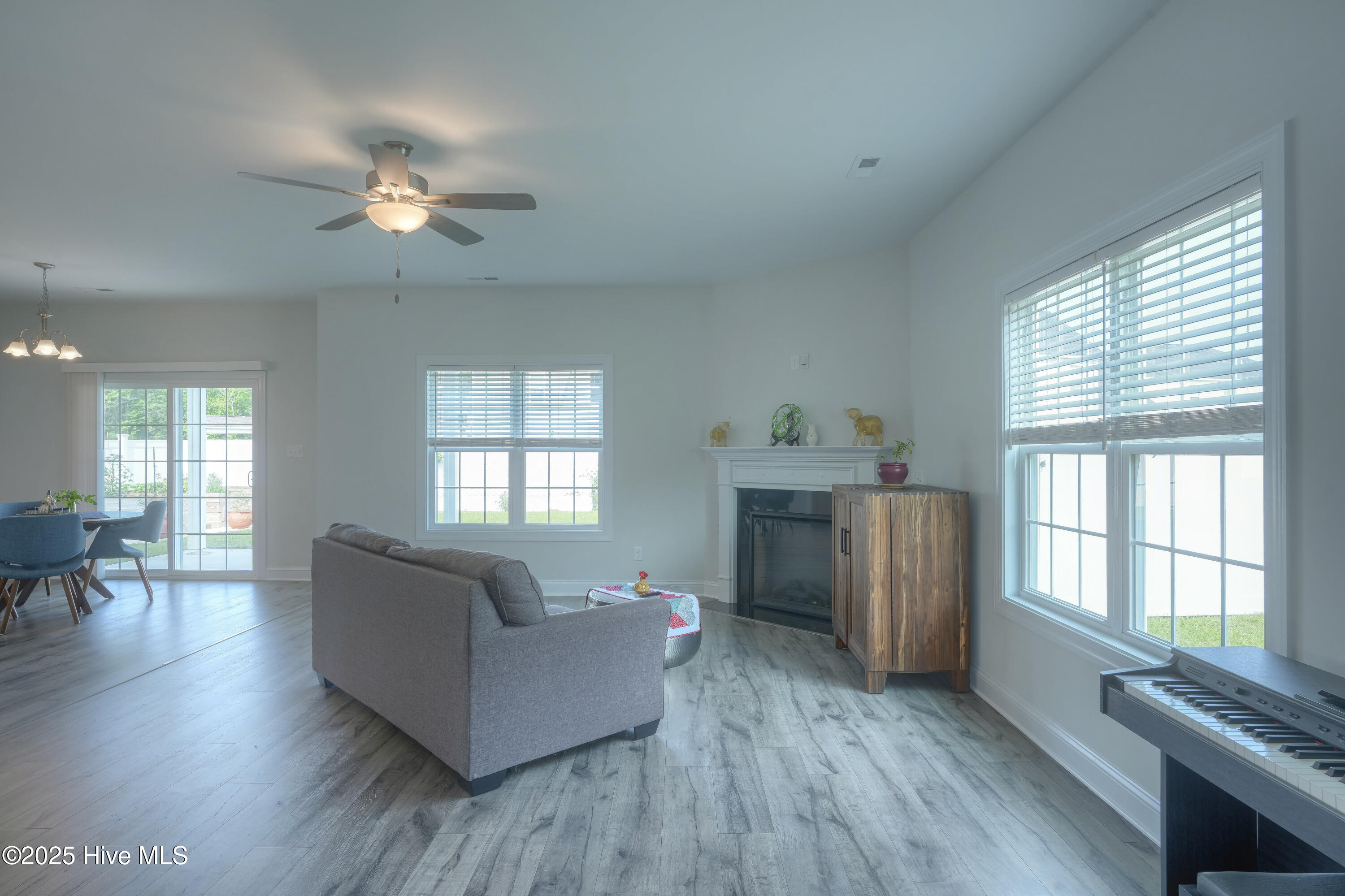 524 White Shoal Way