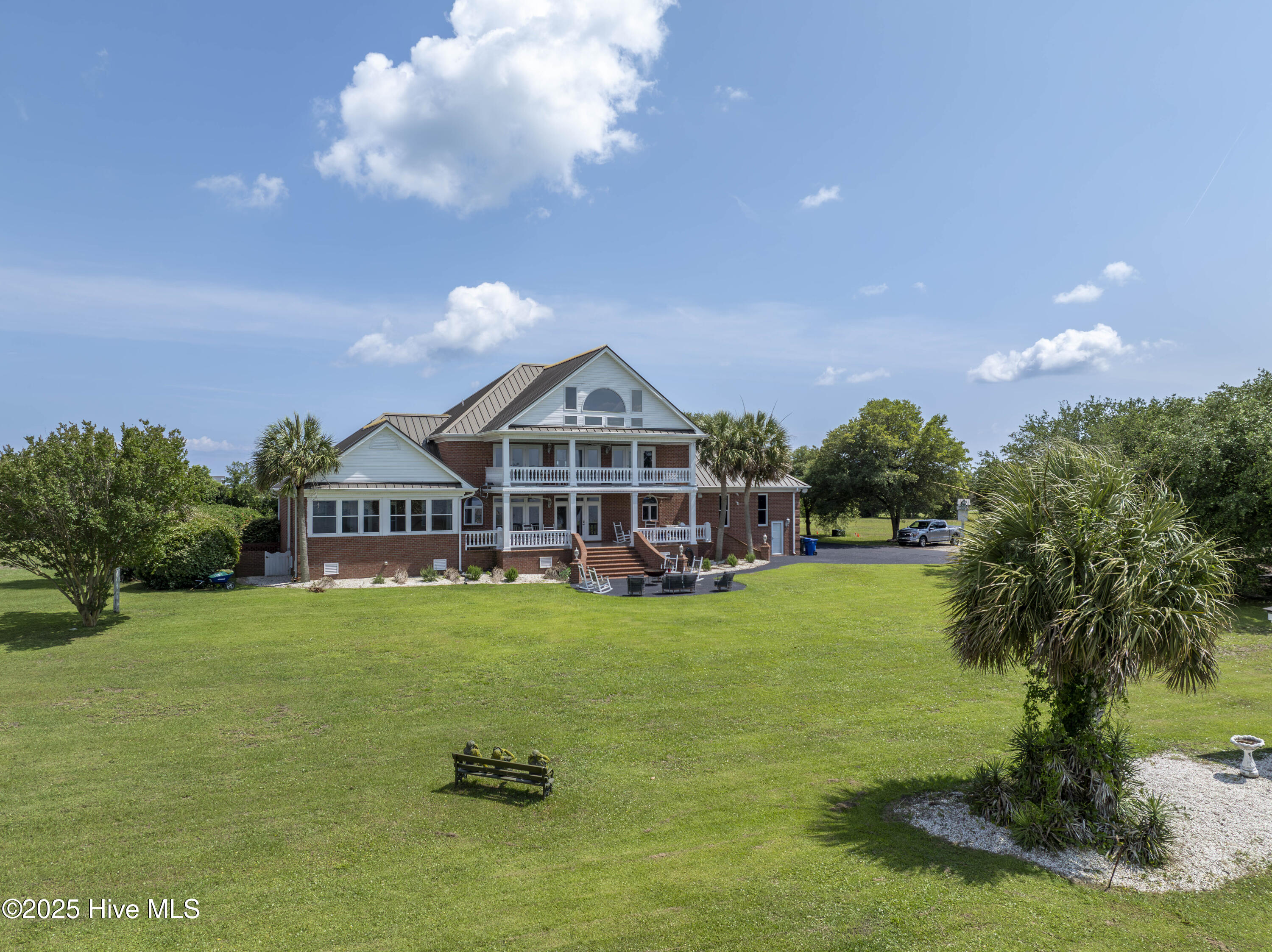 4 Hunter Heath Drive