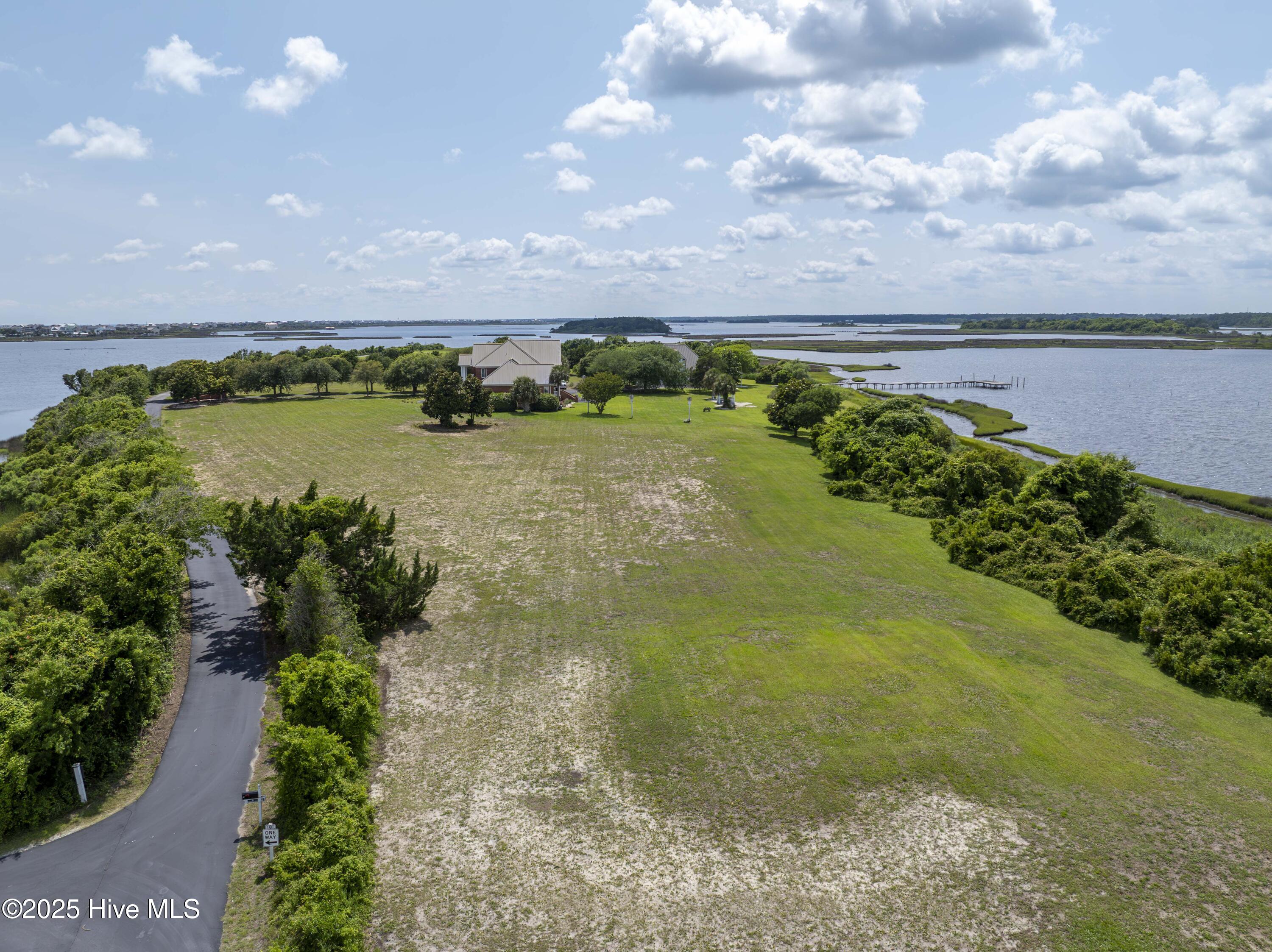 4 Hunter Heath Drive