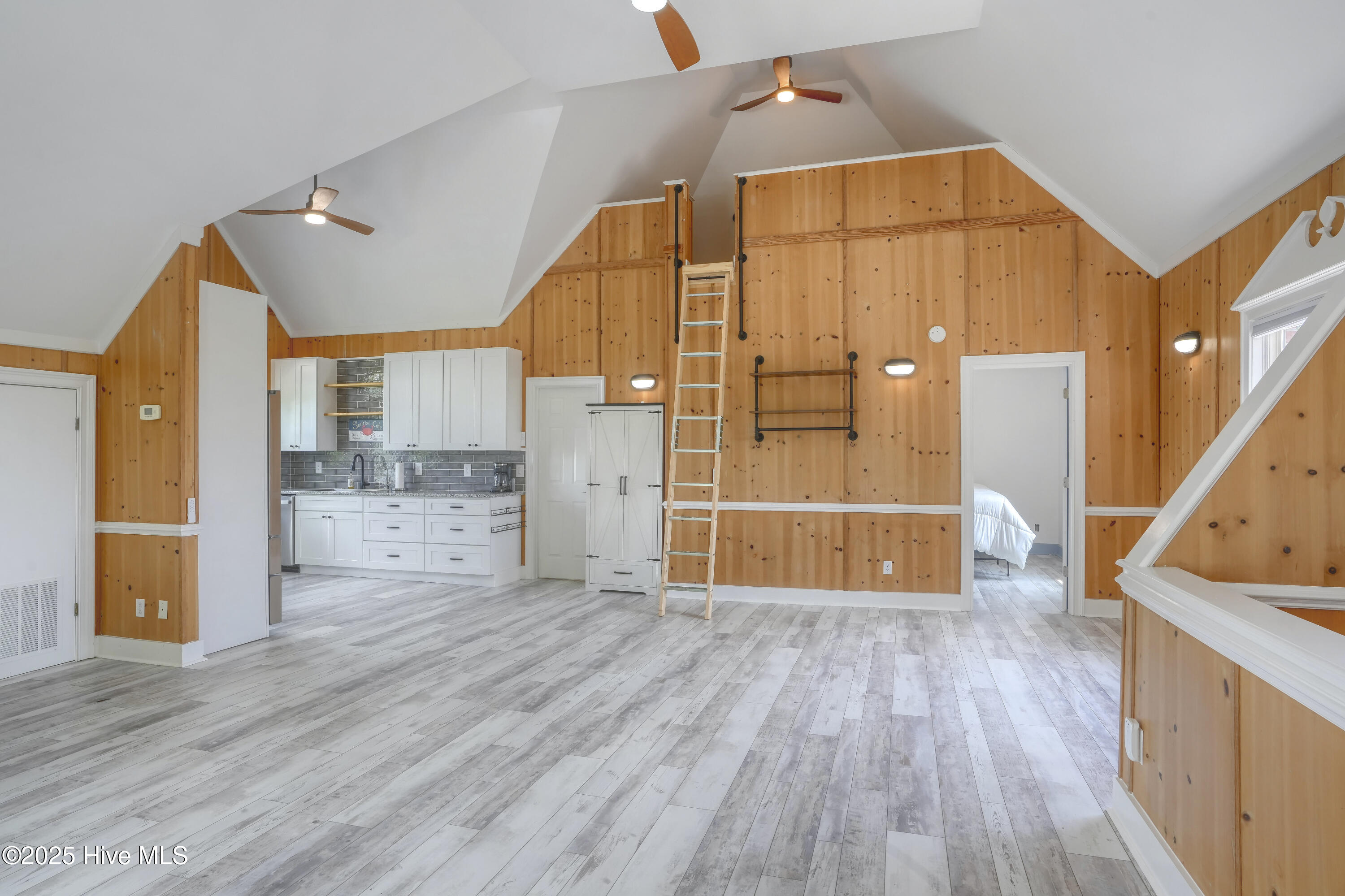 4 Hunter Heath Drive