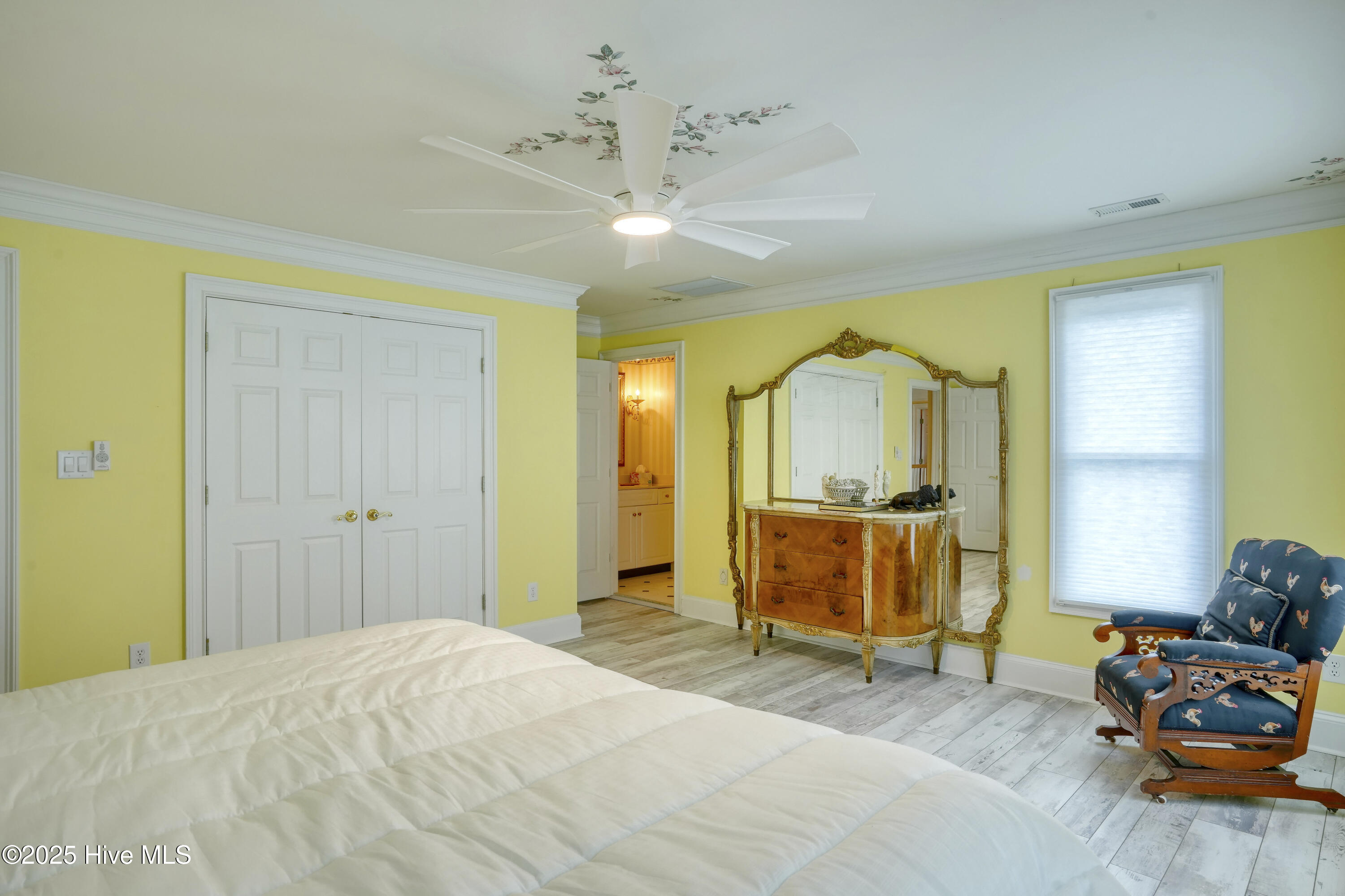 4 Hunter Heath Drive