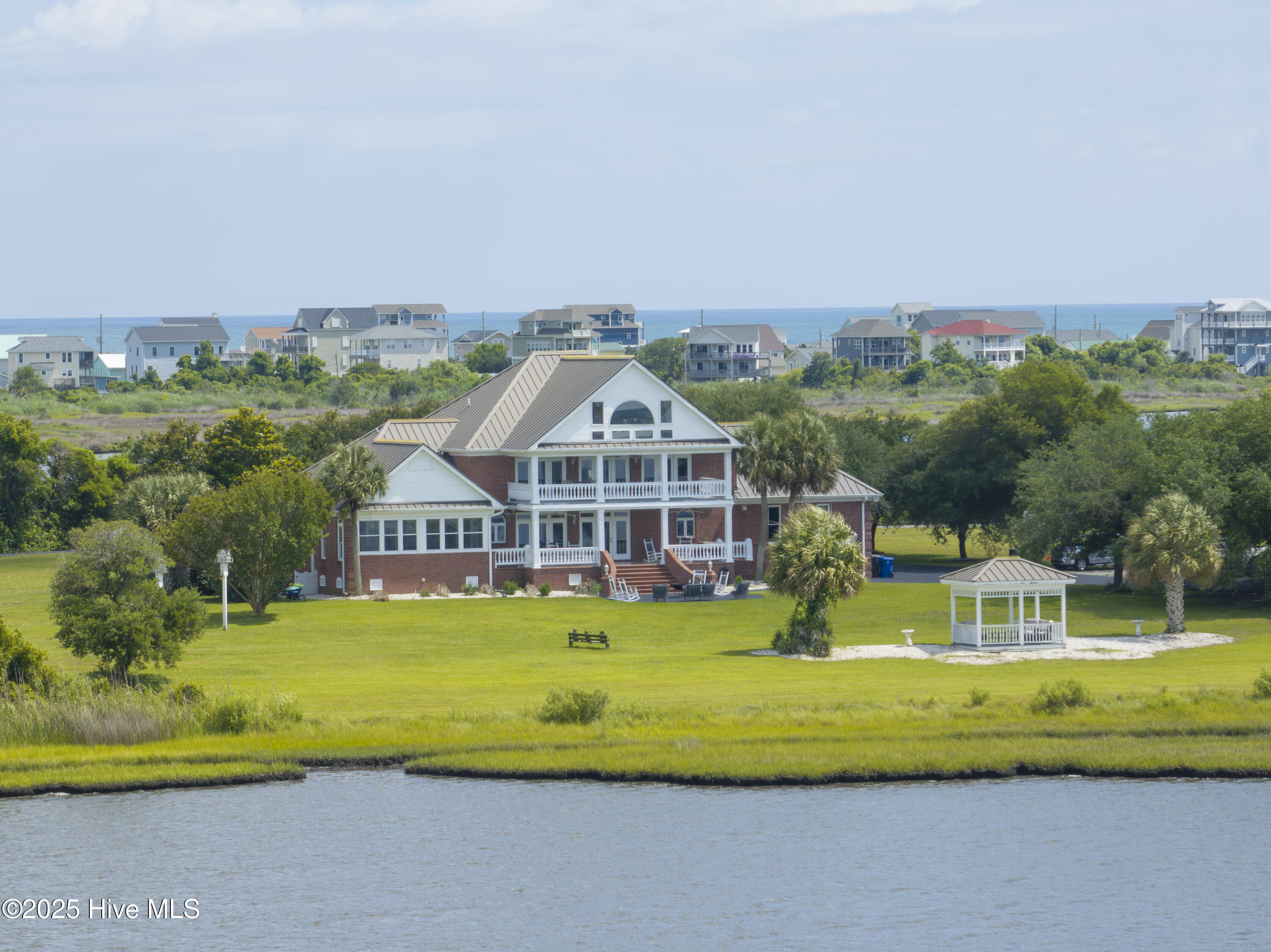 4 Hunter Heath Drive