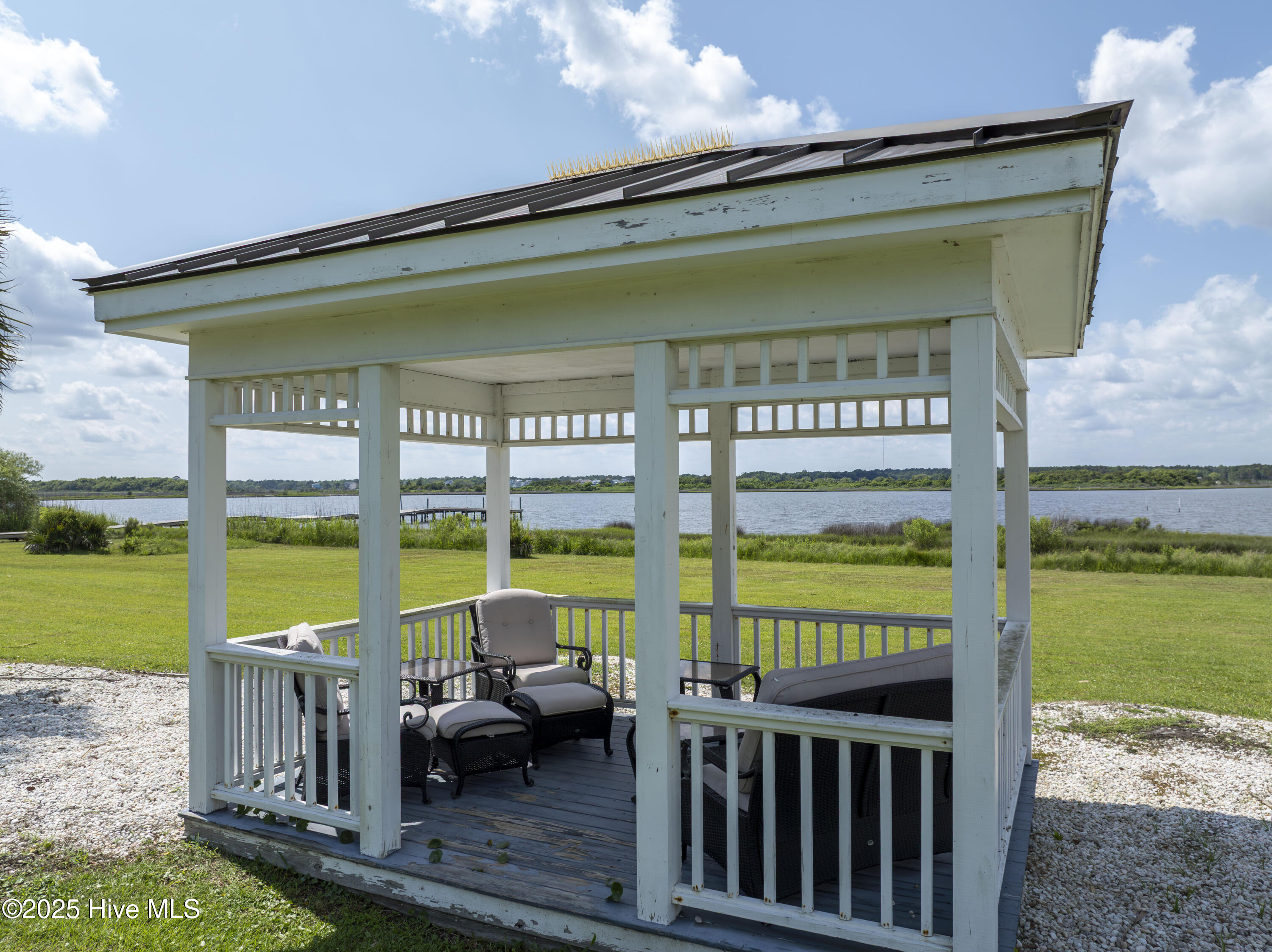 4 Hunter Heath Drive