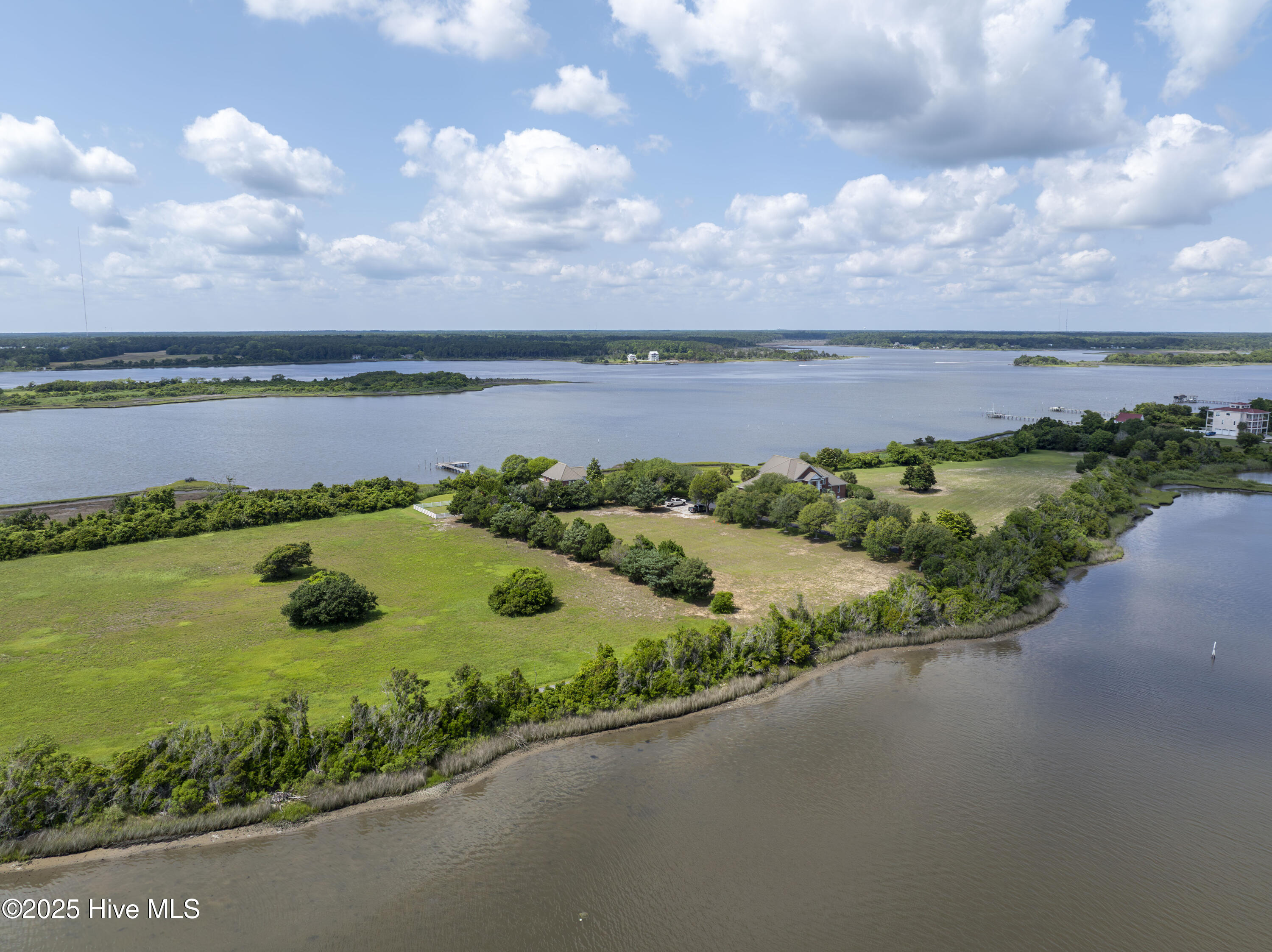 4 Hunter Heath Drive