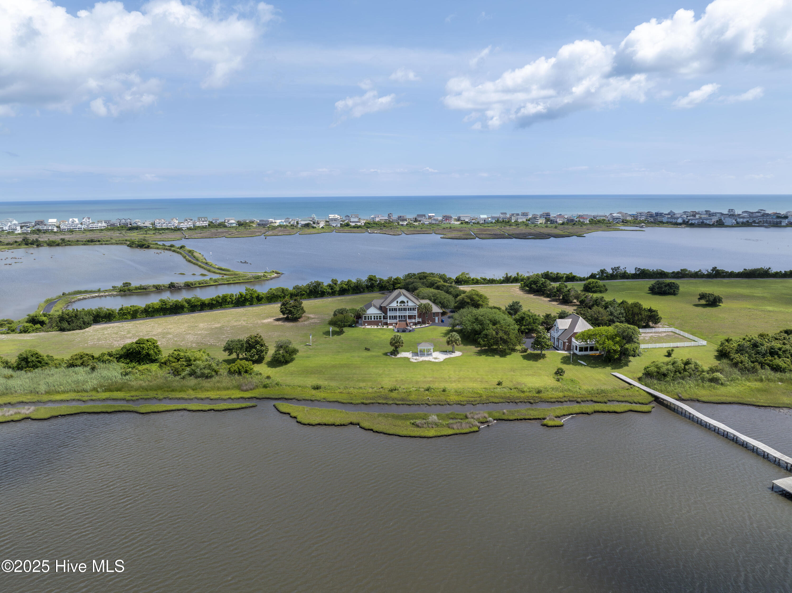 4 Hunter Heath Drive