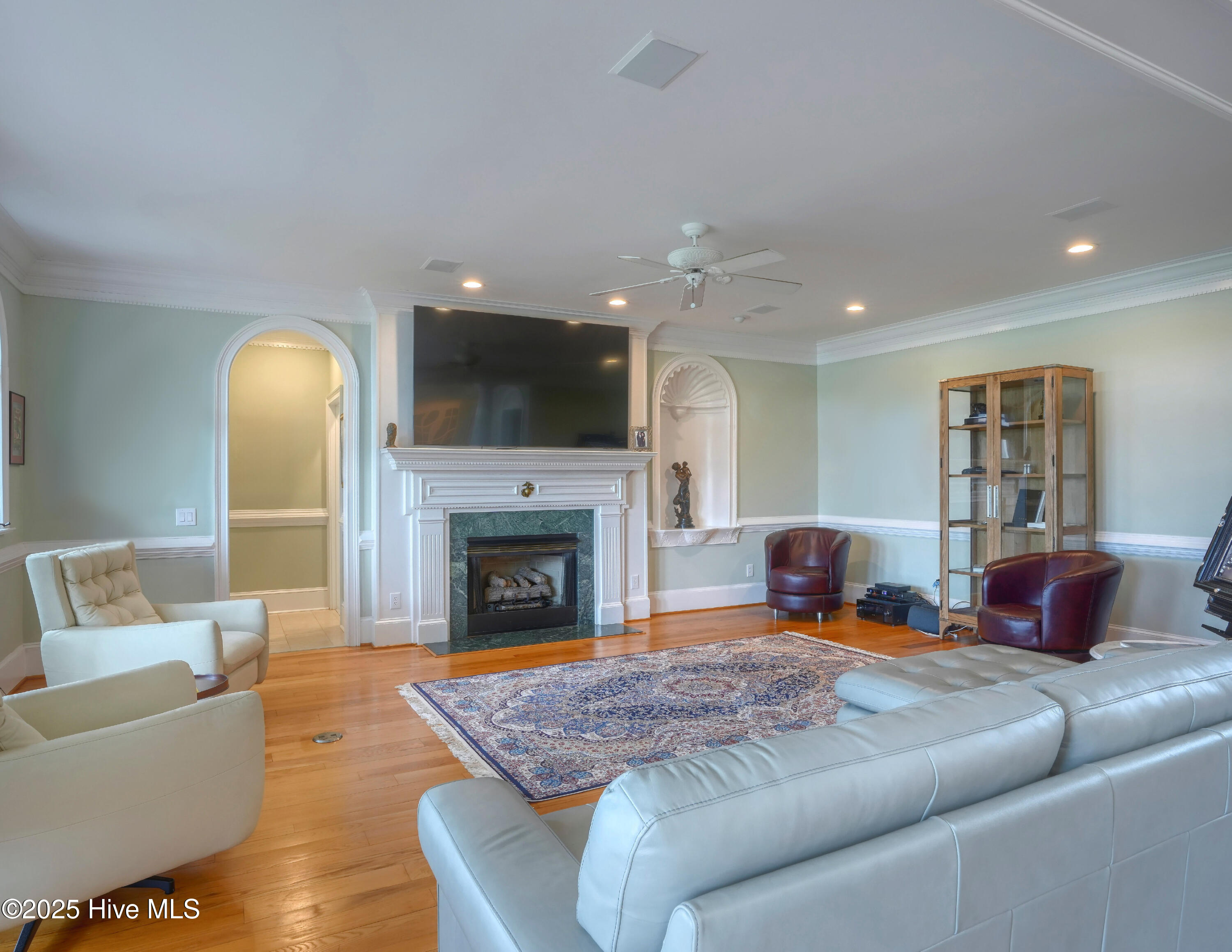 4 Hunter Heath Drive