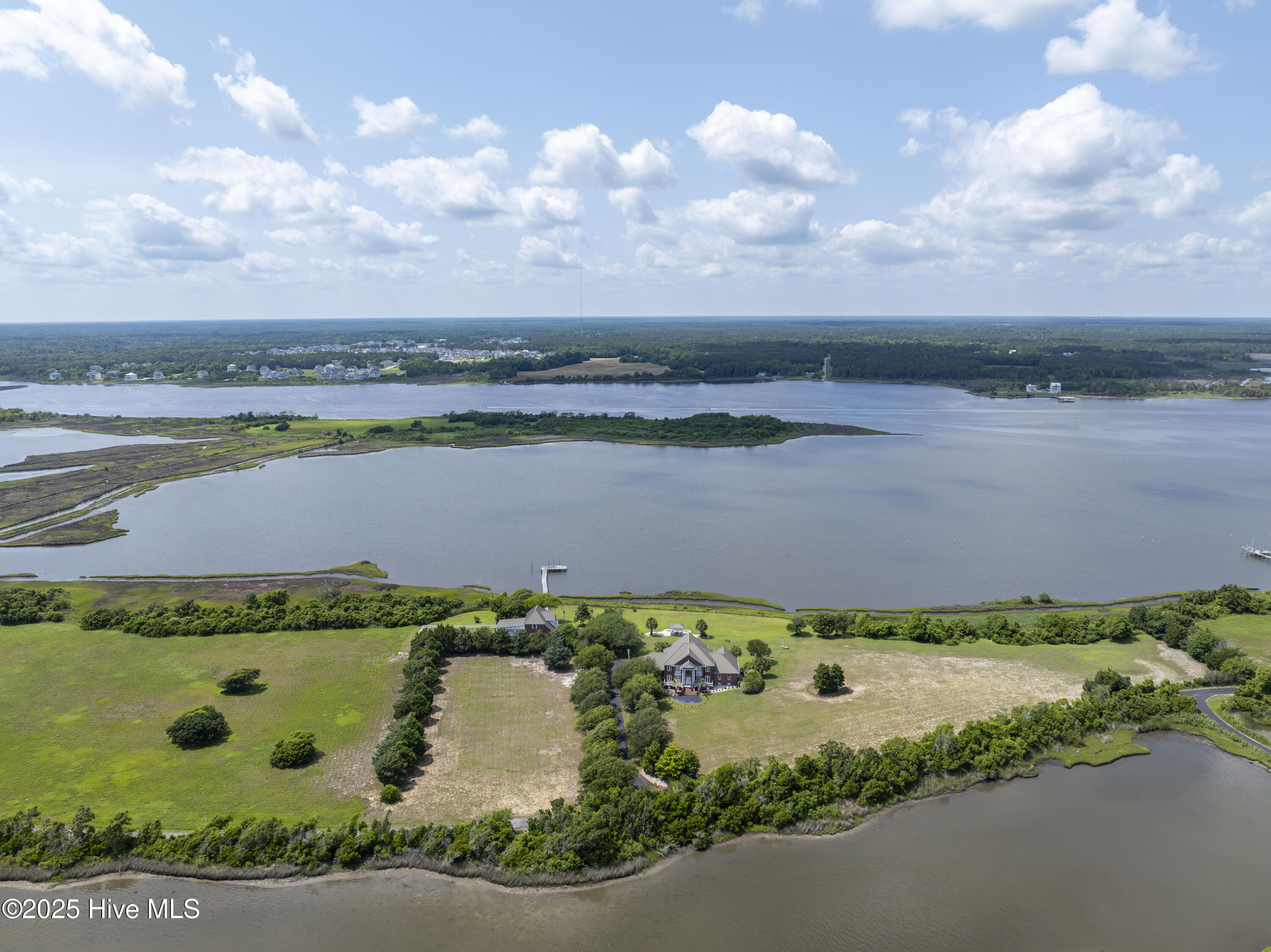 4 Hunter Heath Drive