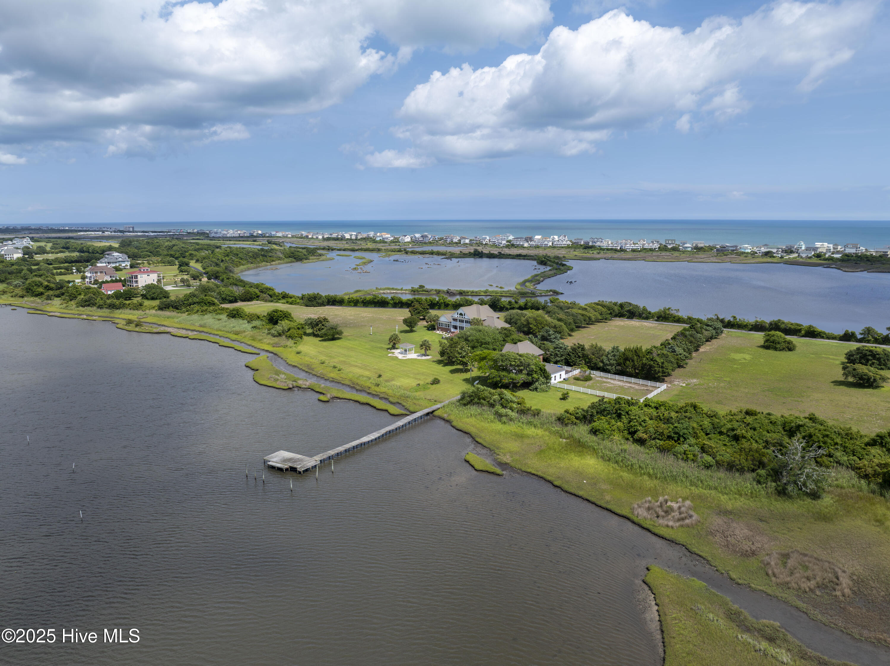 4 Hunter Heath Drive