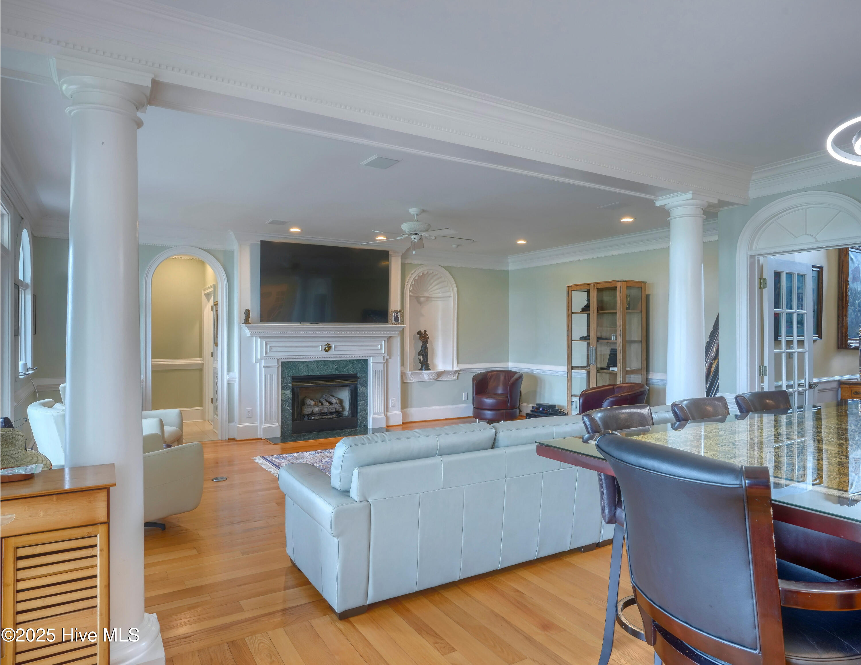 4 Hunter Heath Drive