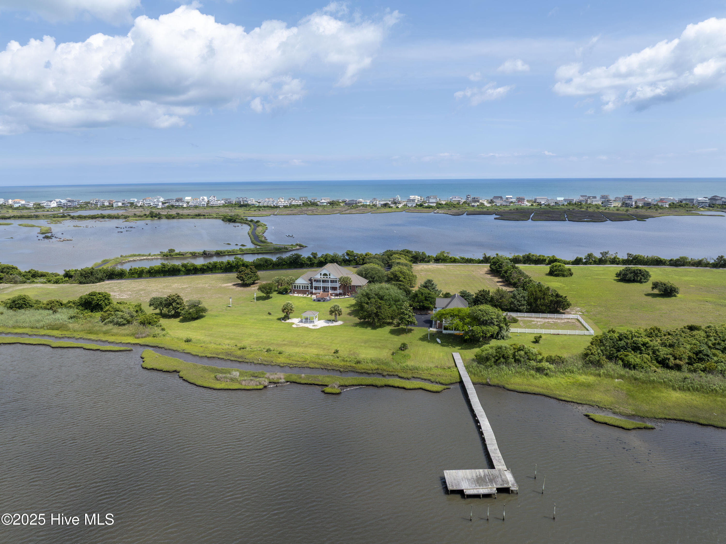 4 Hunter Heath Drive