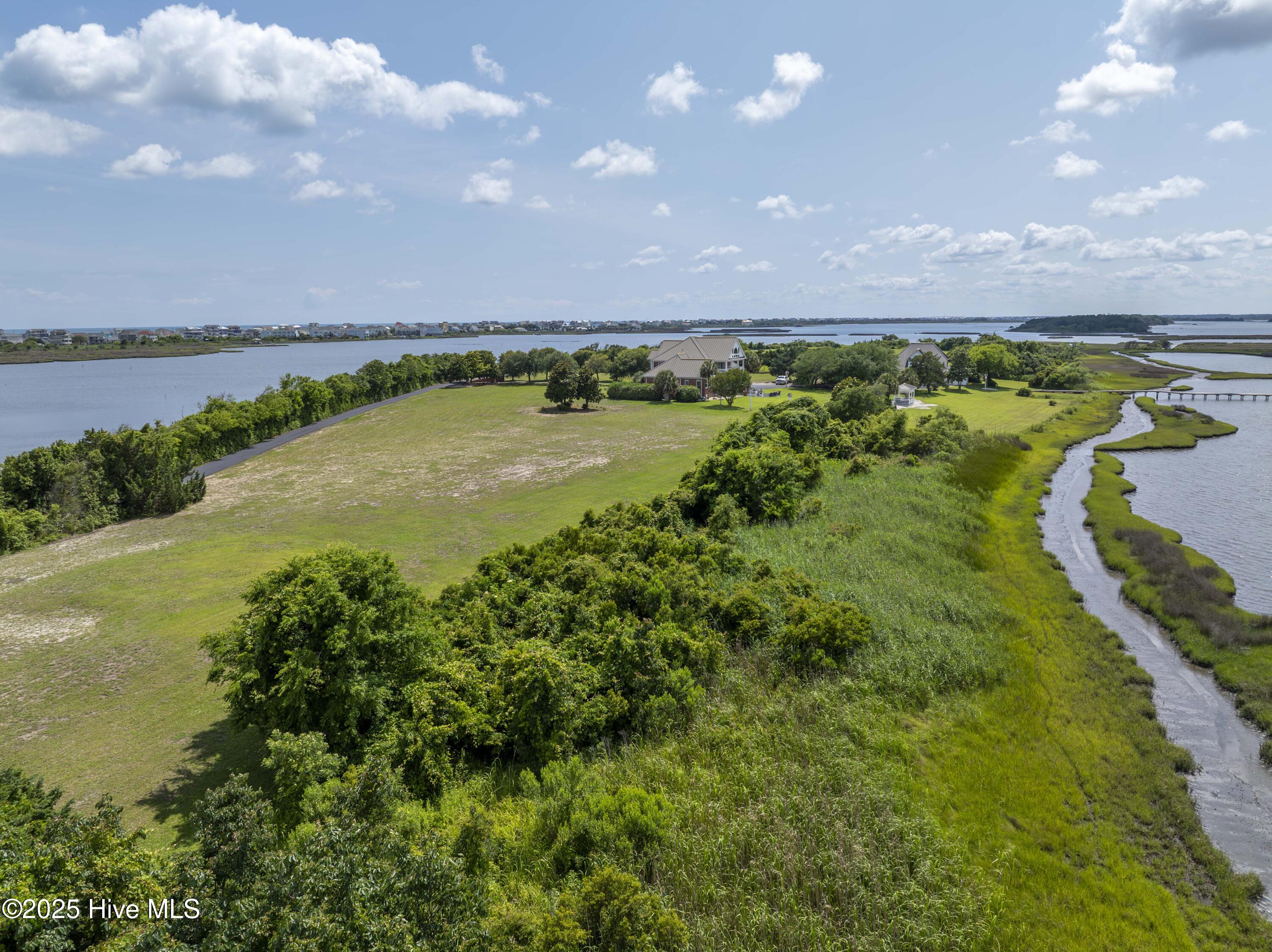 4 Hunter Heath Drive