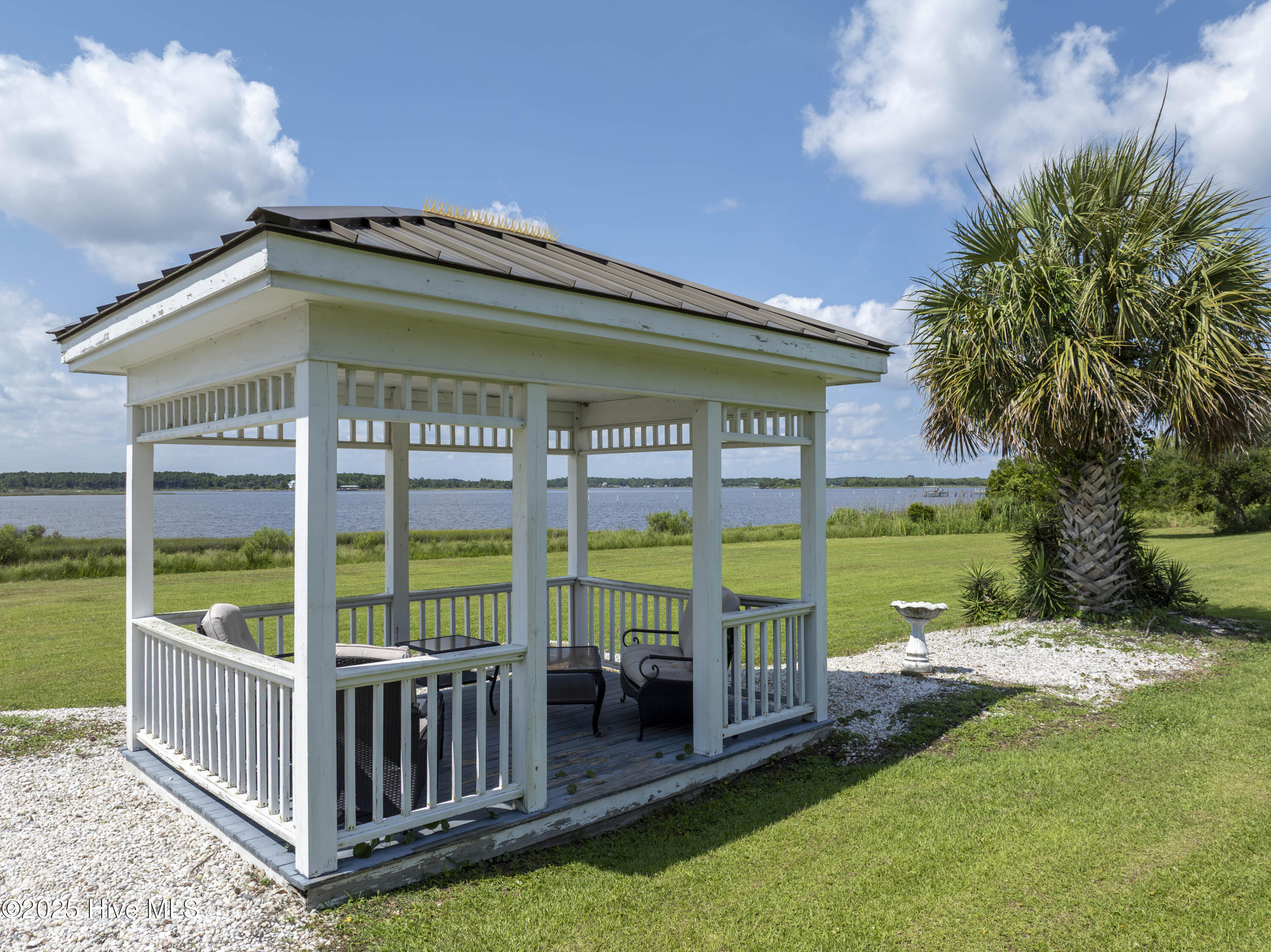 4 Hunter Heath Drive