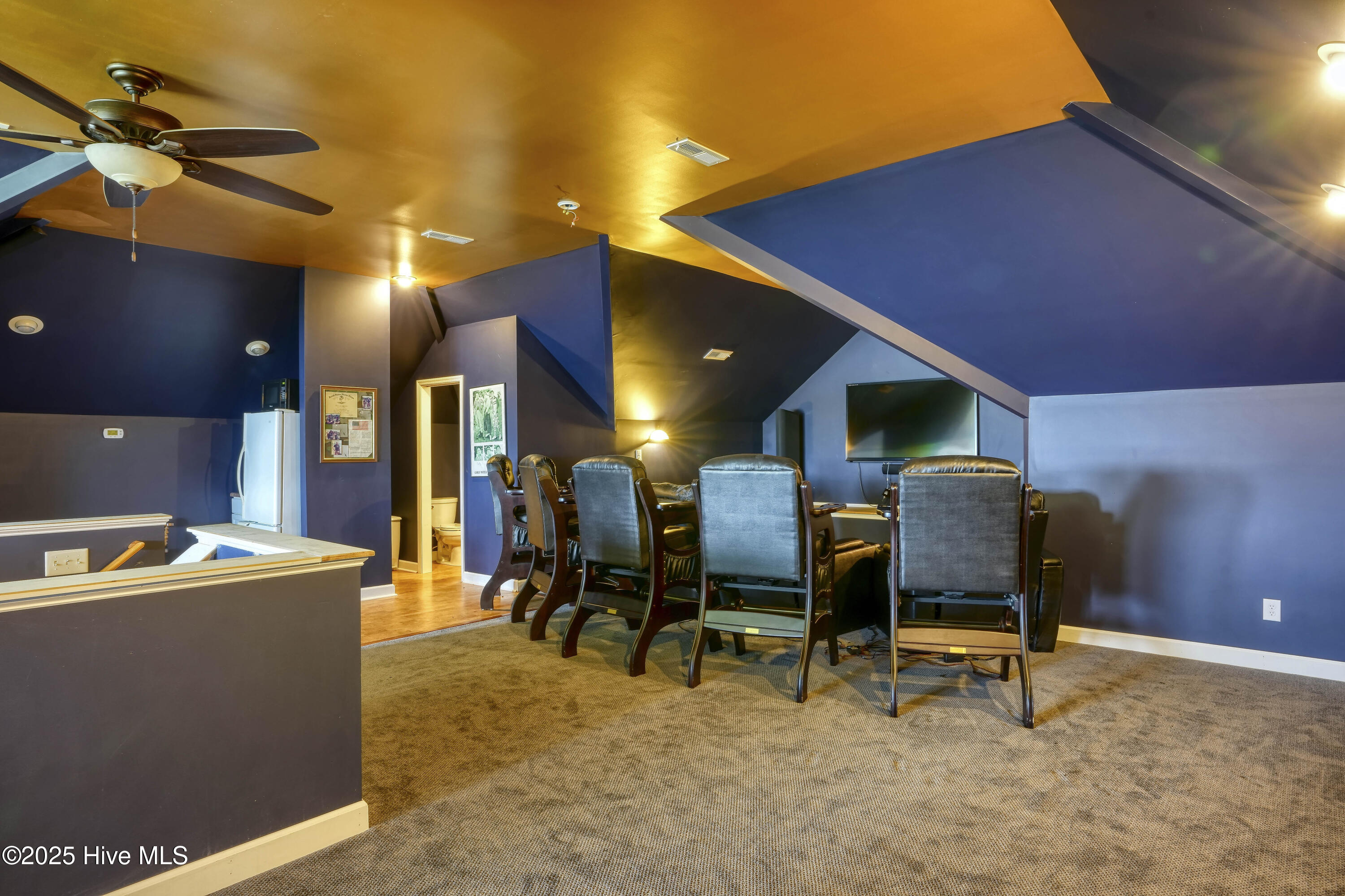 4 Hunter Heath Drive