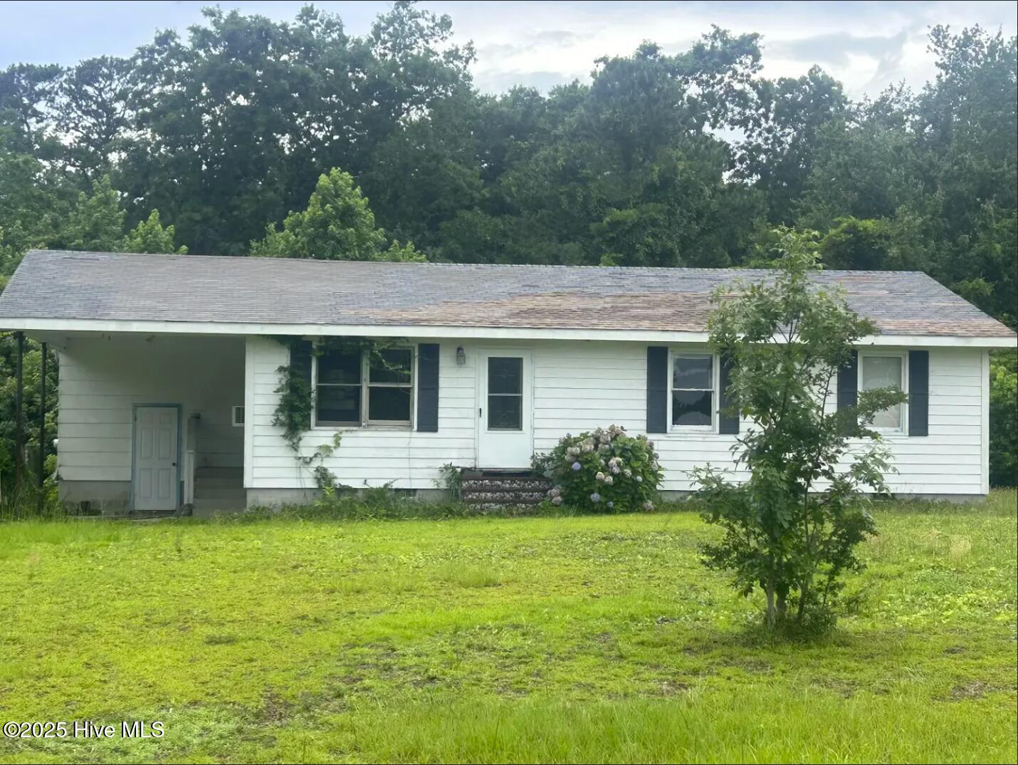 306 Bond Lane
