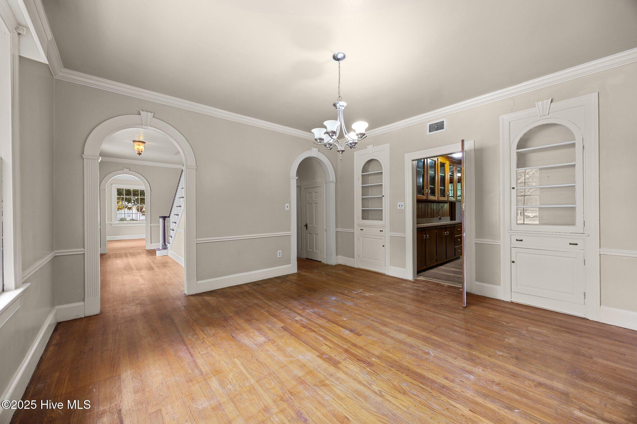 1200 W Lenoir Avenue