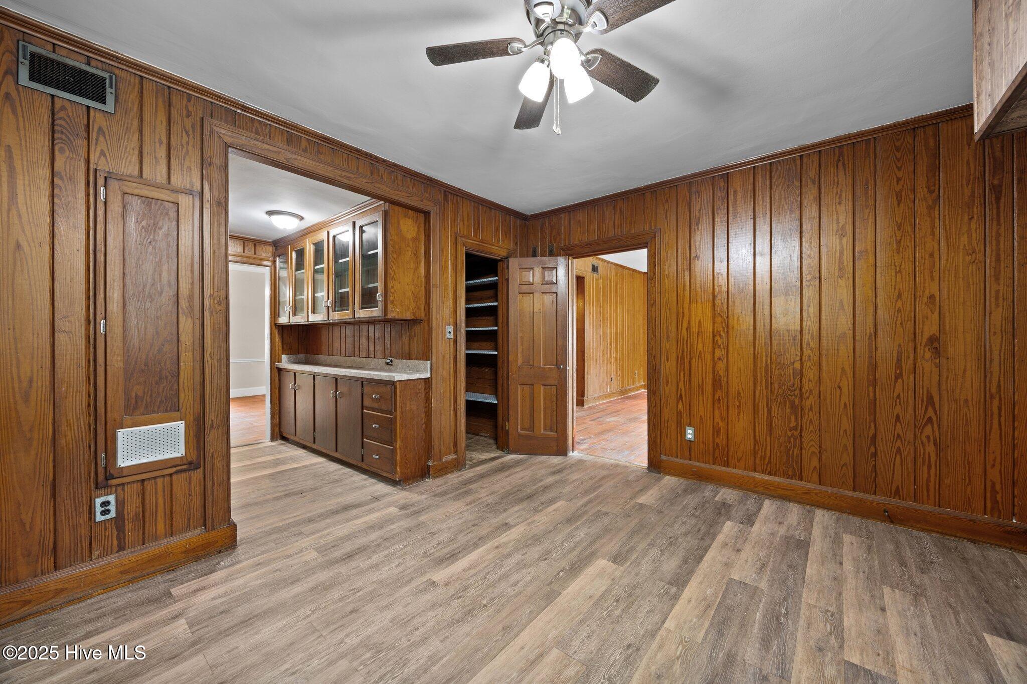 1200 W Lenoir Avenue